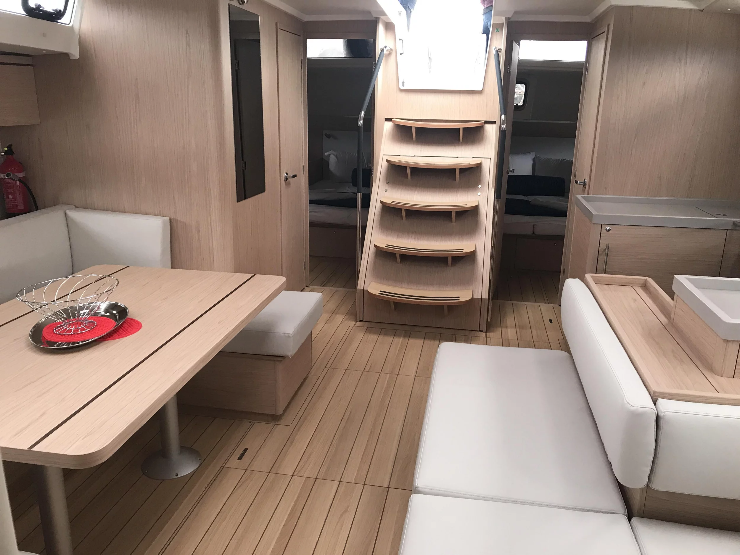 Oceanis 51.1 (Gacrux)  - 18