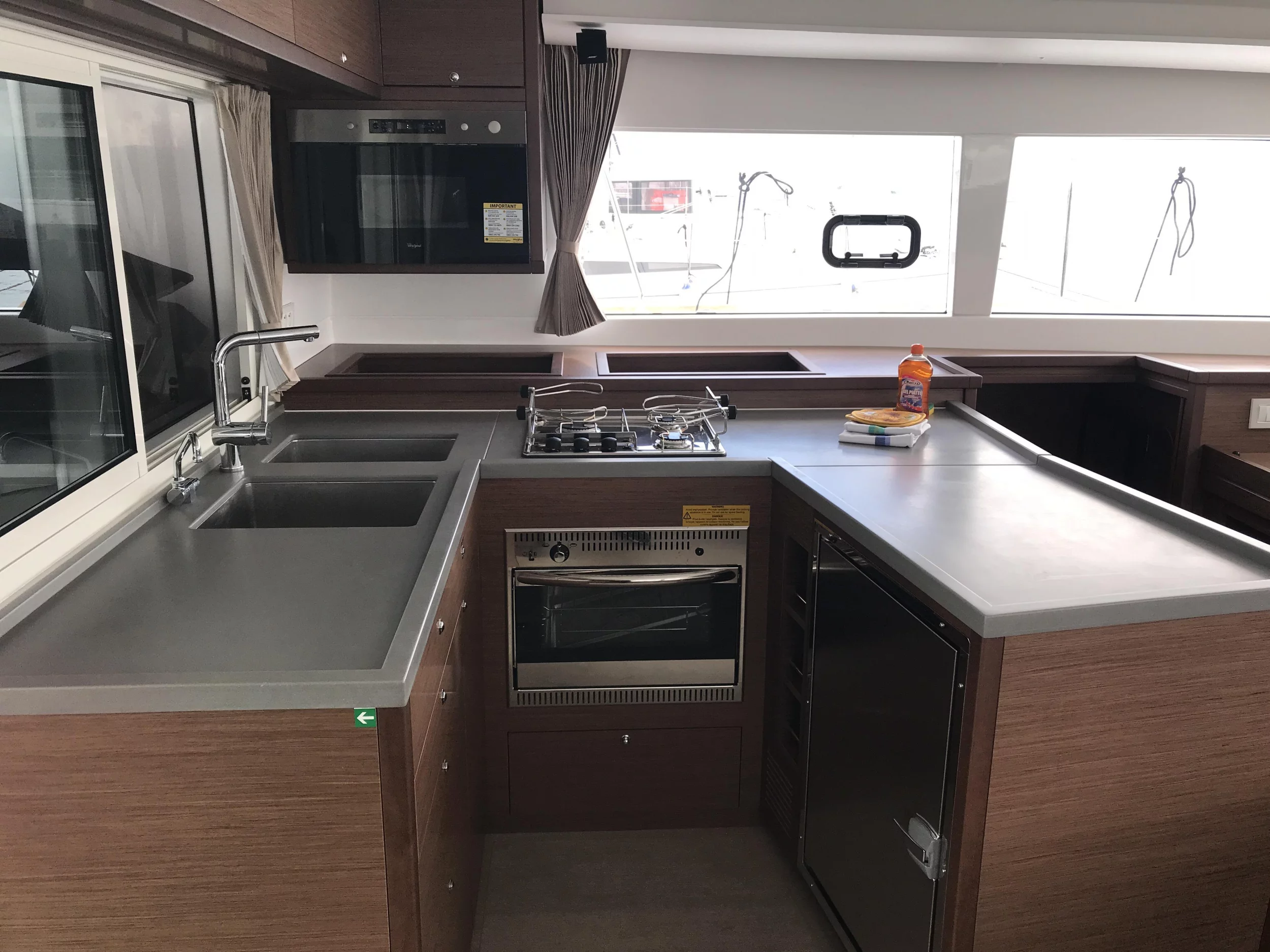 Lagoon 450F (Rigel Kentaurus (, WM, , Inverter)) Interior image - 17