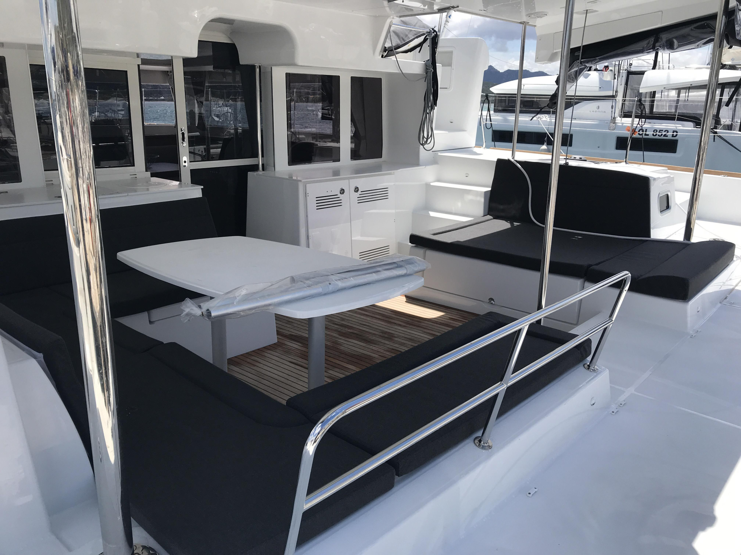 Photo #5 - Lagoon 450F (Rigel Kentaurus (, WM, , Inverter)) in Portorosa - 8539