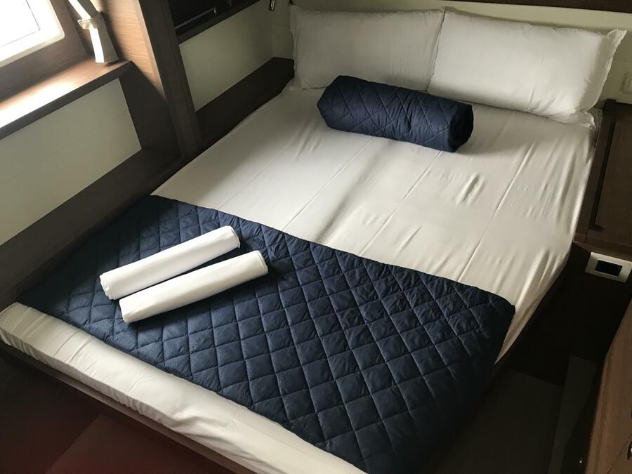 Lagoon 52F - 6 cab — photo 19