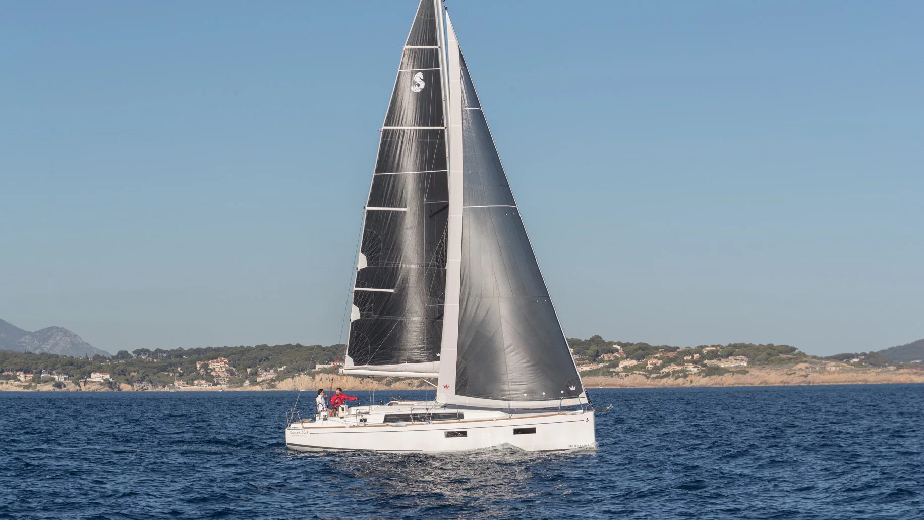 Oceanis 38.1 (Maja)  - 9