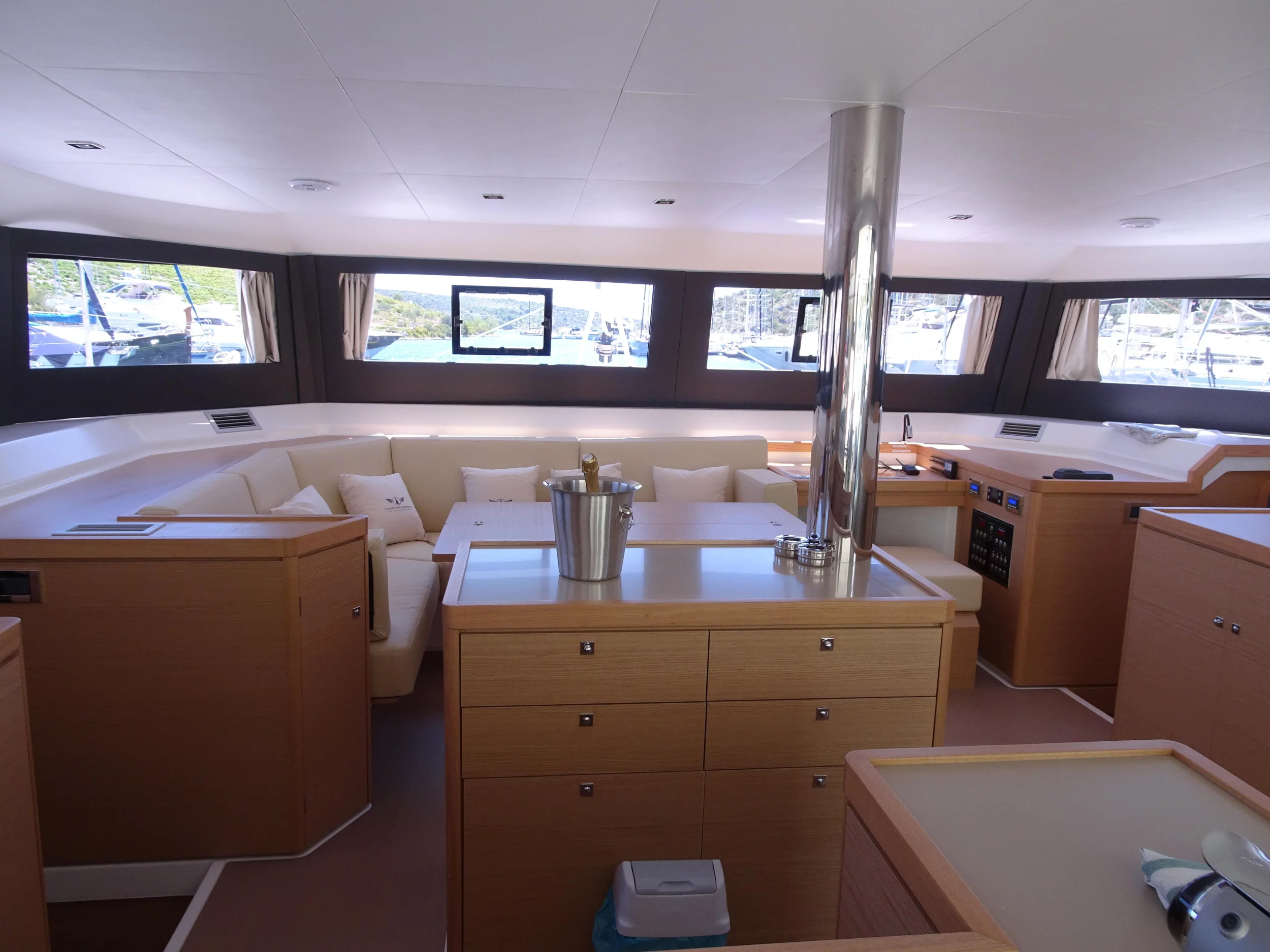 Dufour Catamaran 48 5c+5h (Olga)  - 12
