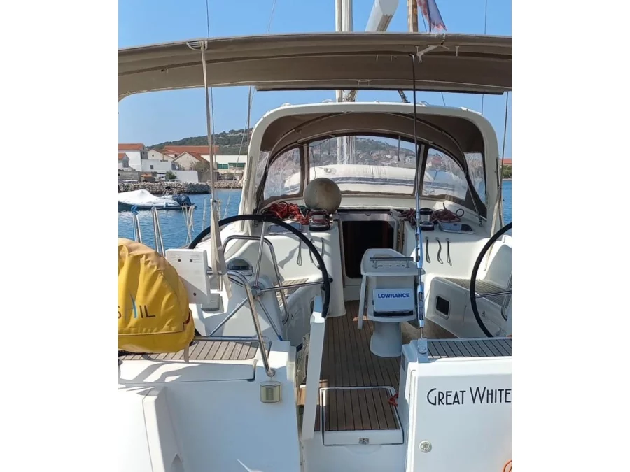 Oceanis 50 Family (GREAT WHITE) Interior image - 1