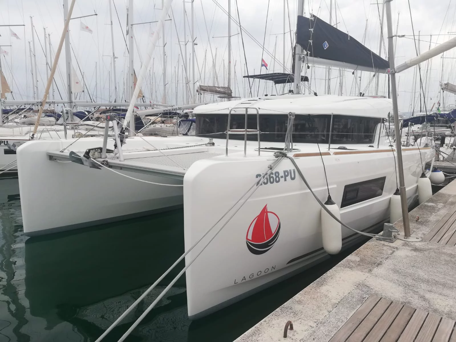 Lagoon 40 (Adriana)  - 1