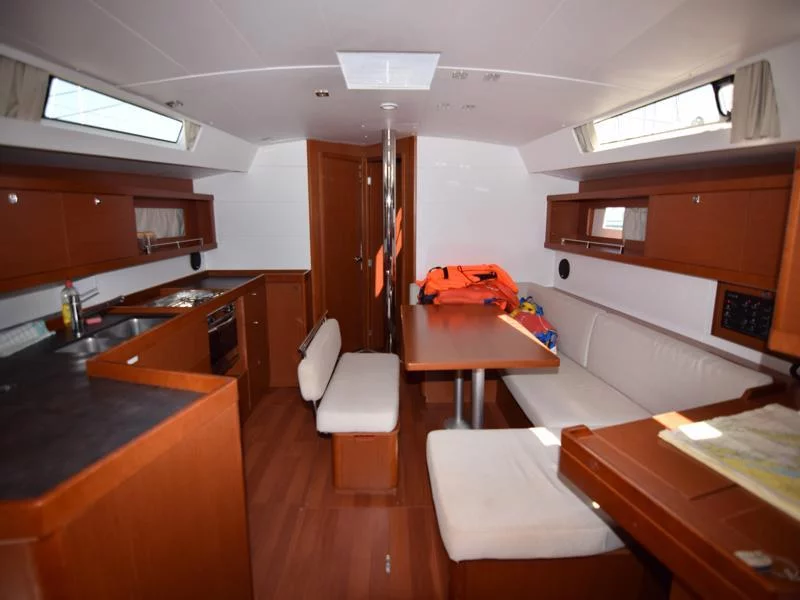 Oceanis 45- 4 cab (NIKA)  - 10