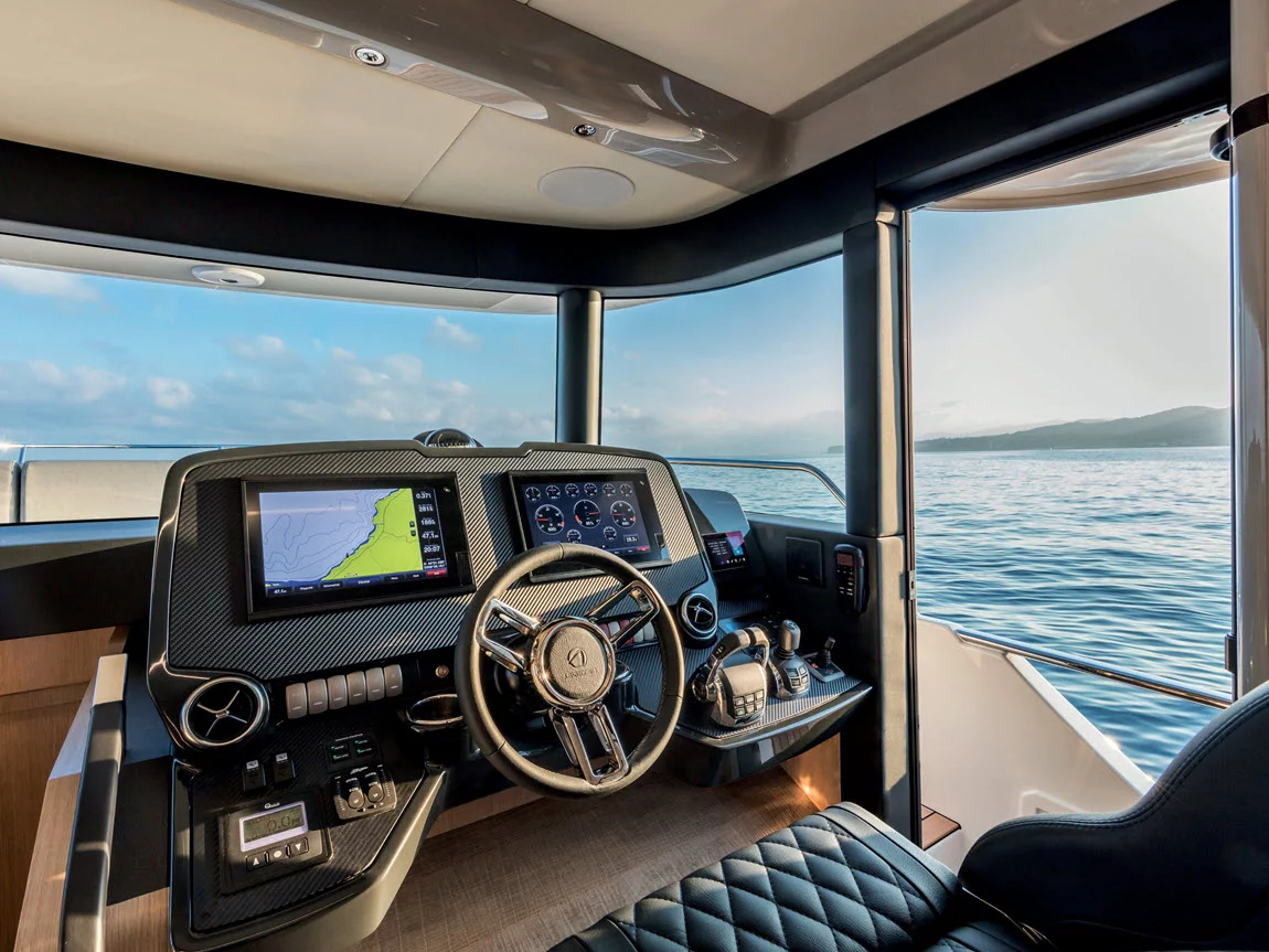 Navetta 48 (MY WAY) MainDeck Dashboard - 20
