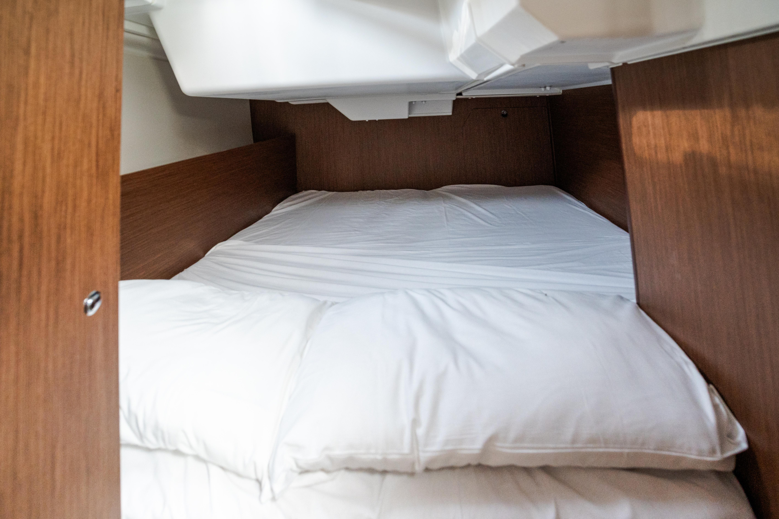 Photo #13 - Oceanis 38.1 (Meli - Comfort line) en Castiglioncello - 8569