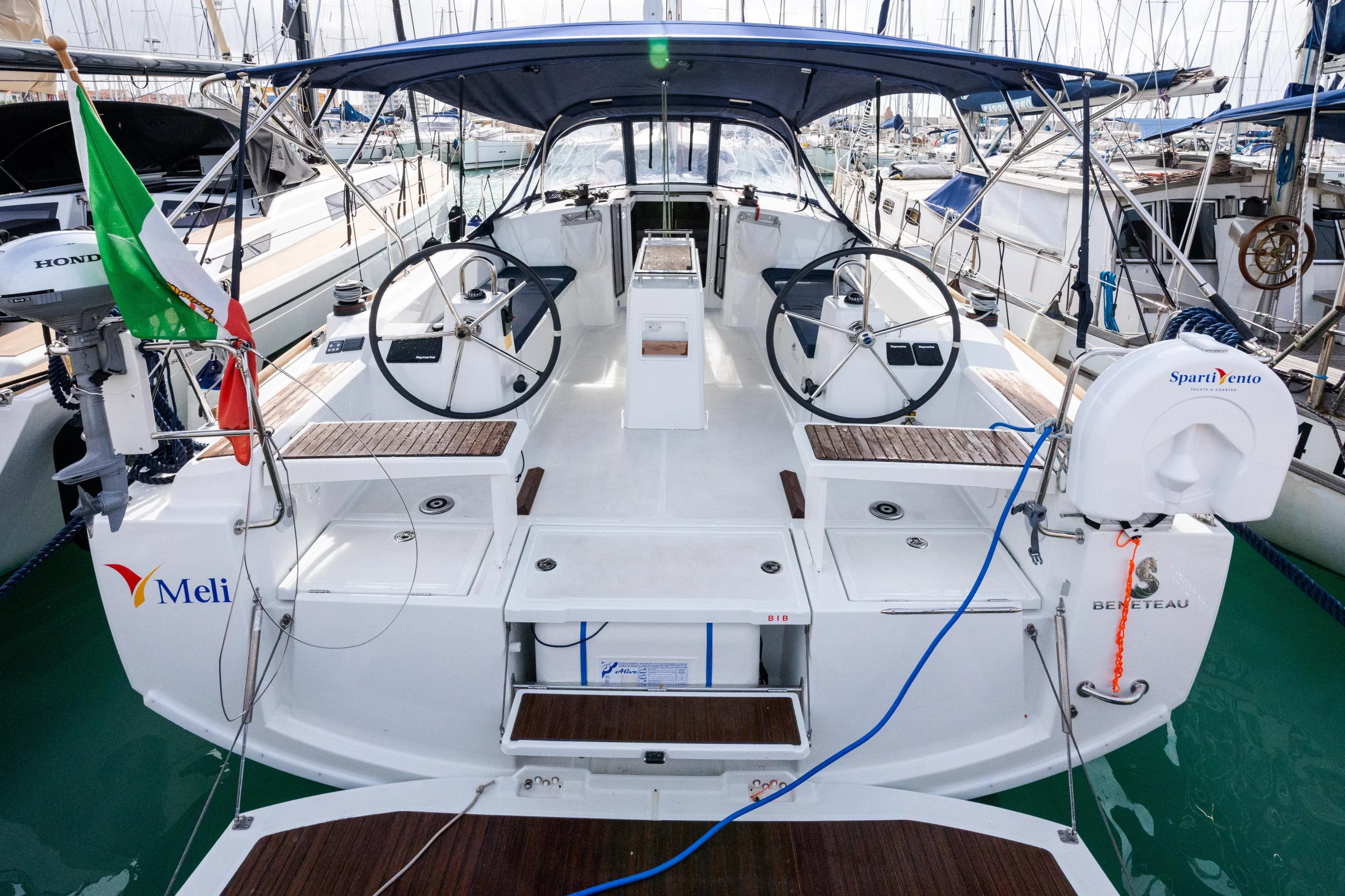 Oceanis 38.1 (Meli - Comfort line)  - 24