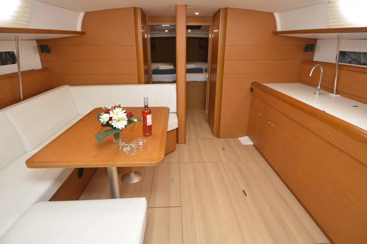 Sun Odyssey 479 (Black Kiss)  - 5