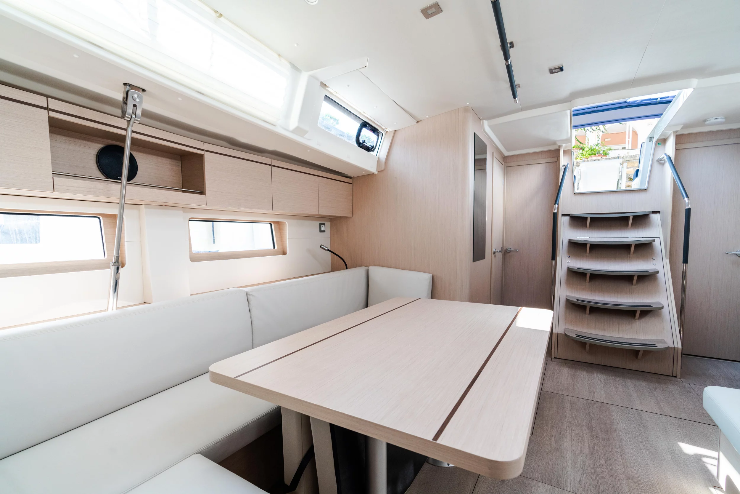 Oceanis 51.1 (Anfitrite - Comfort line)  - 18