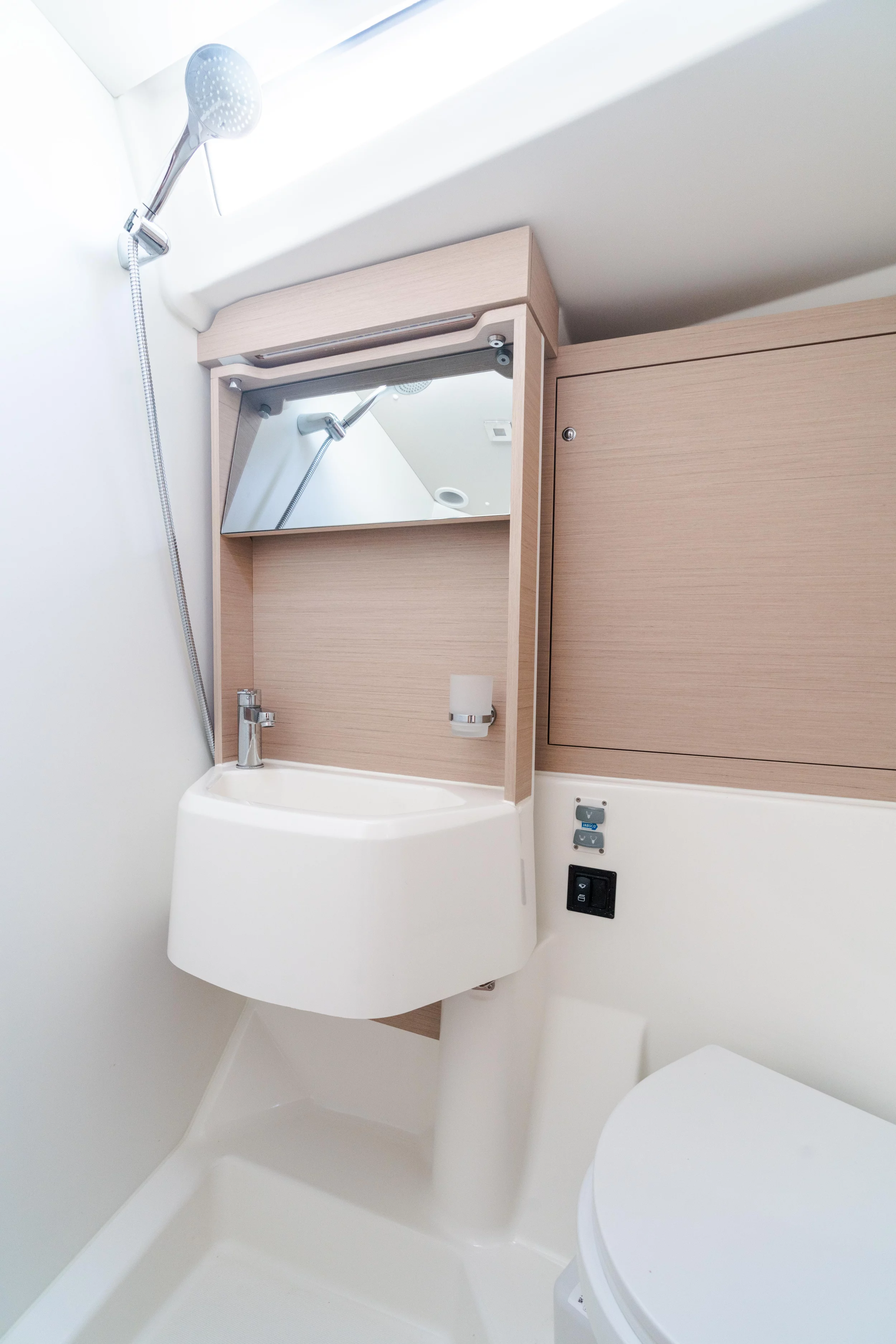 Oceanis 51.1 (Anfitrite - Comfort line)  - 13
