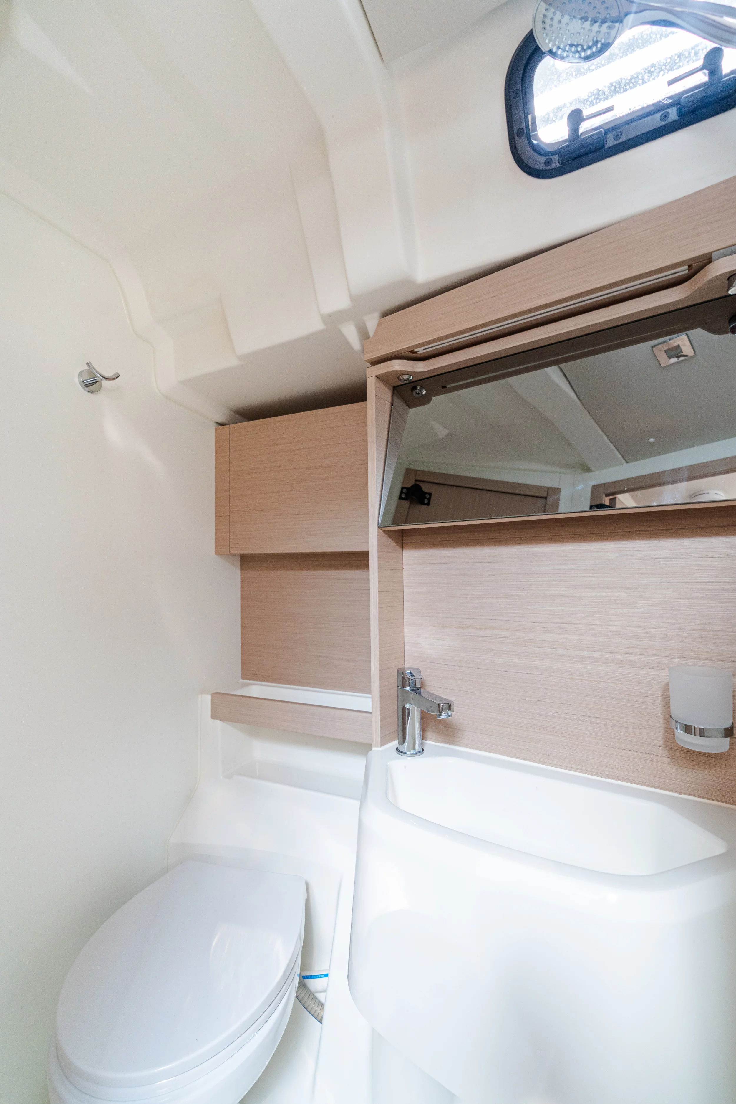 Oceanis 51.1 (Anfitrite - Comfort line)  - 15