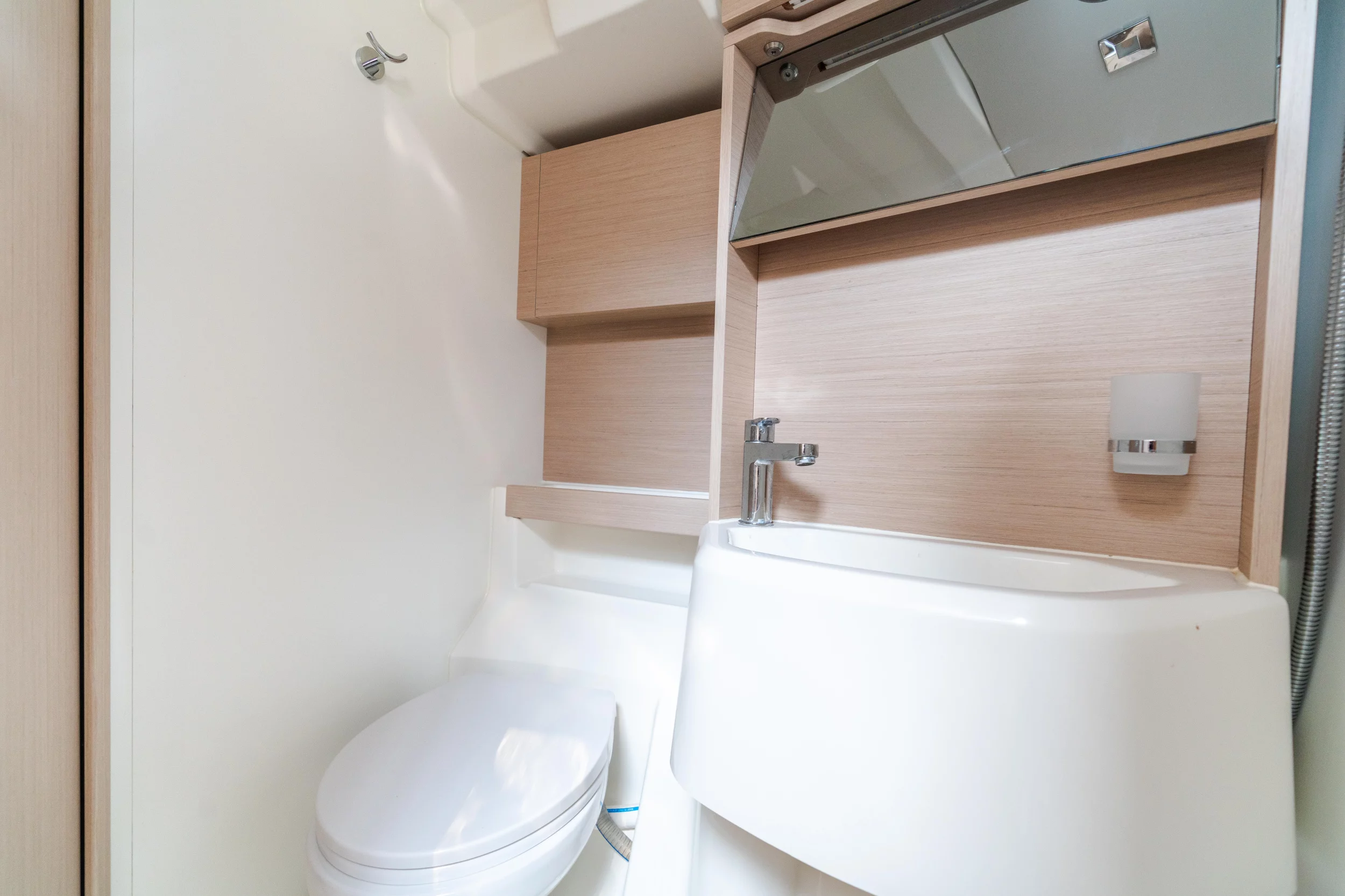 Oceanis 51.1 (Anfitrite - Comfort line)  - 17