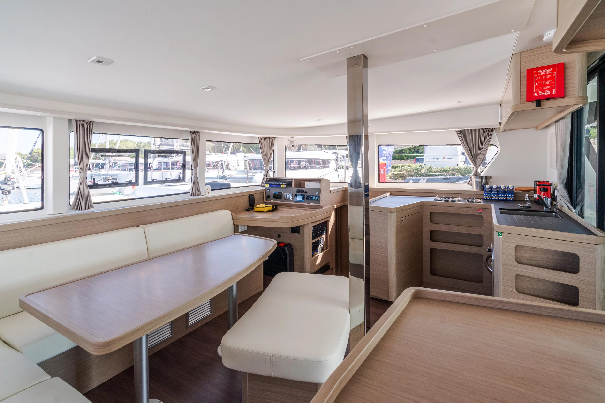 Lagoon 42 (Capovento II - Premium line)  - 16