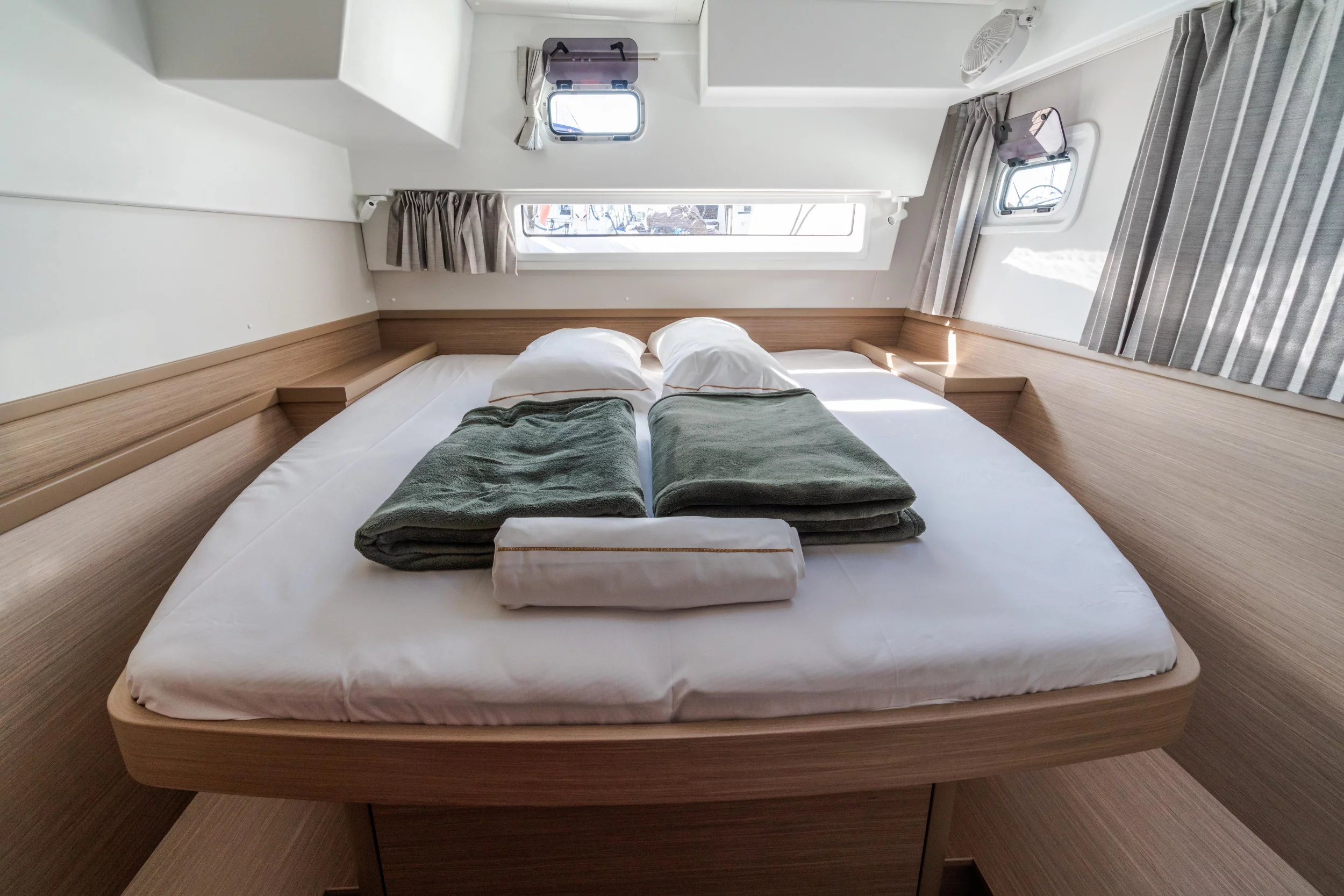 Lagoon 42 (Capovento II - Premium line)  - 1