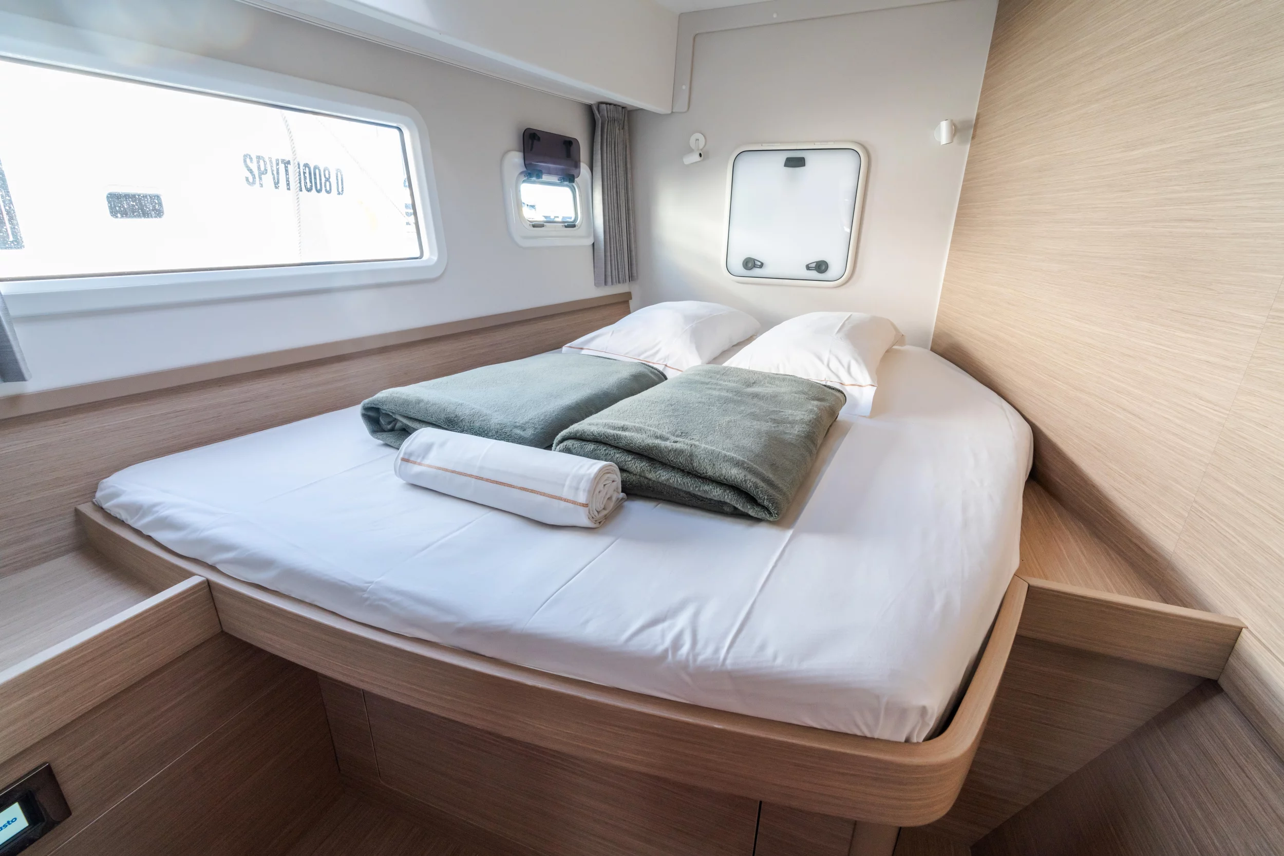 Lagoon 42 (Capovento II - Premium line)  - 24