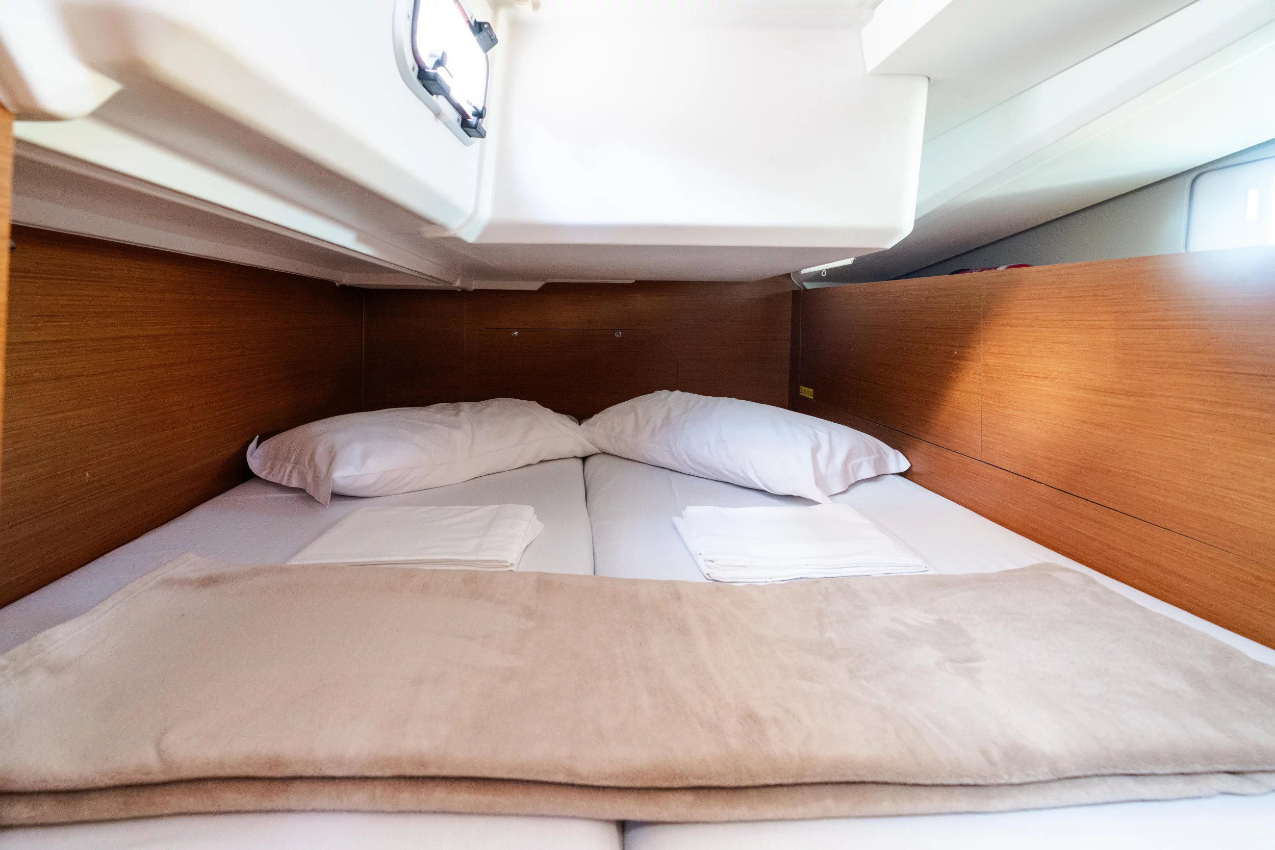 Sun Odyssey 440 (Diana - Standard line)  - 9