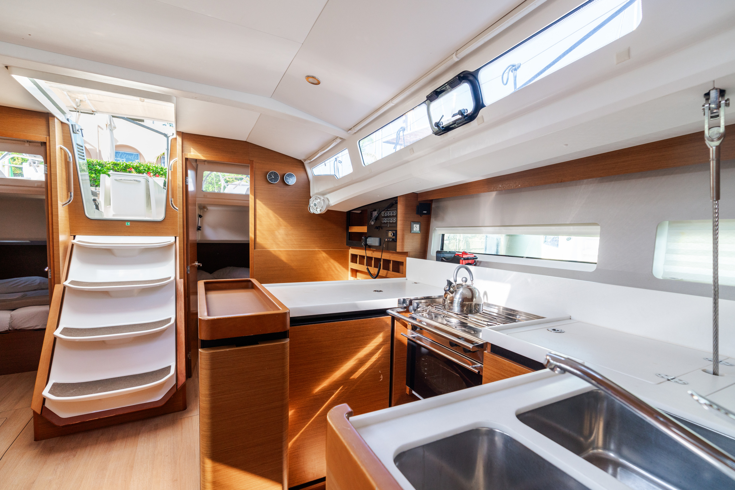 Photo #2 - Sun Odyssey 440 (Diana - Standard line) in Portorosa - 25643