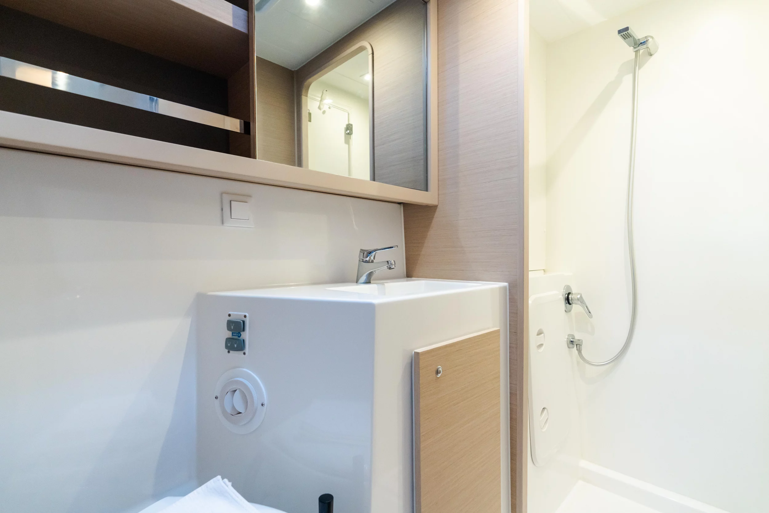 Lagoon 42 (Ferd - Premium line)  - 27