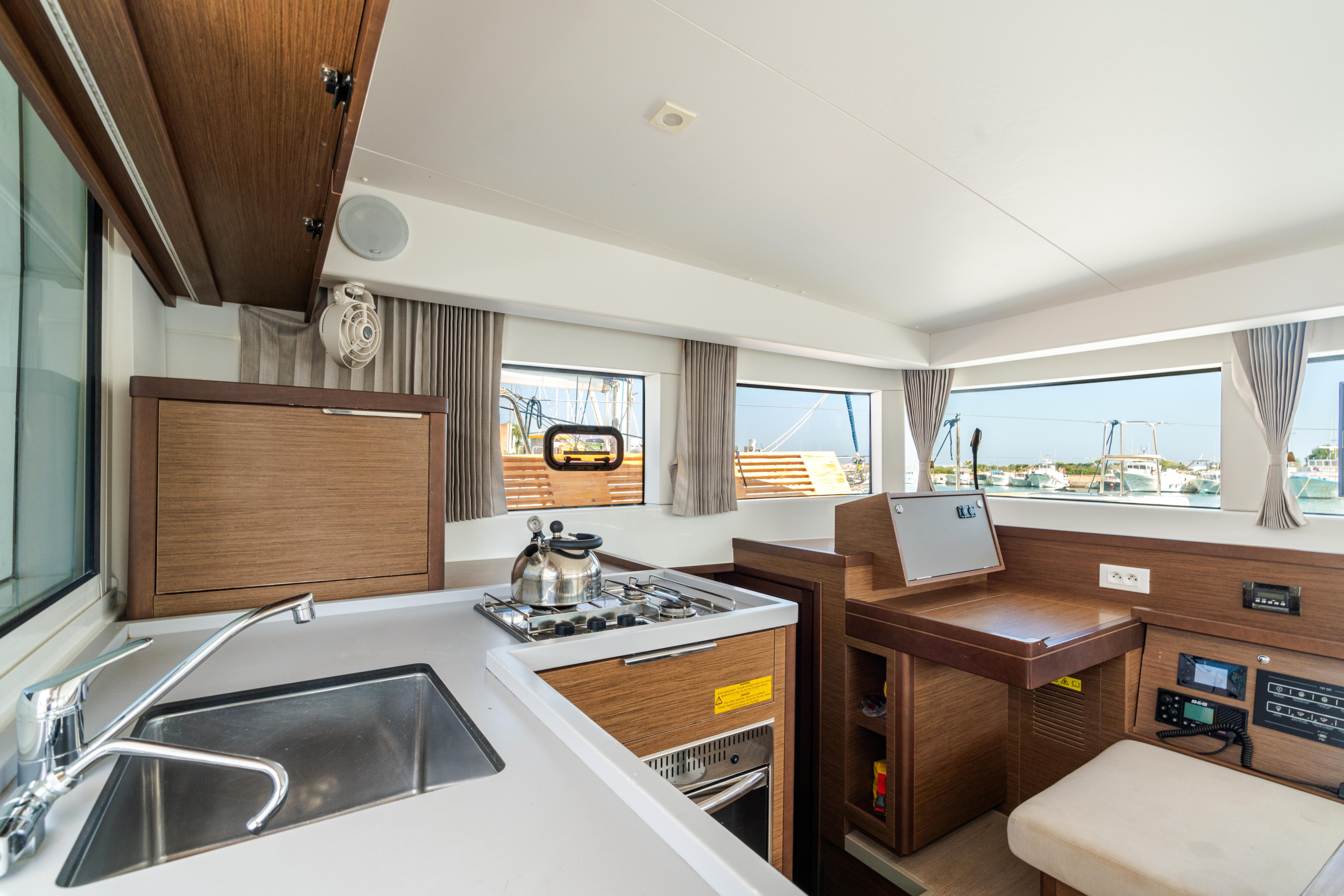 Photo #11 - Lagoon 40 (Nereo - Standard line) in Portorosa - 24559