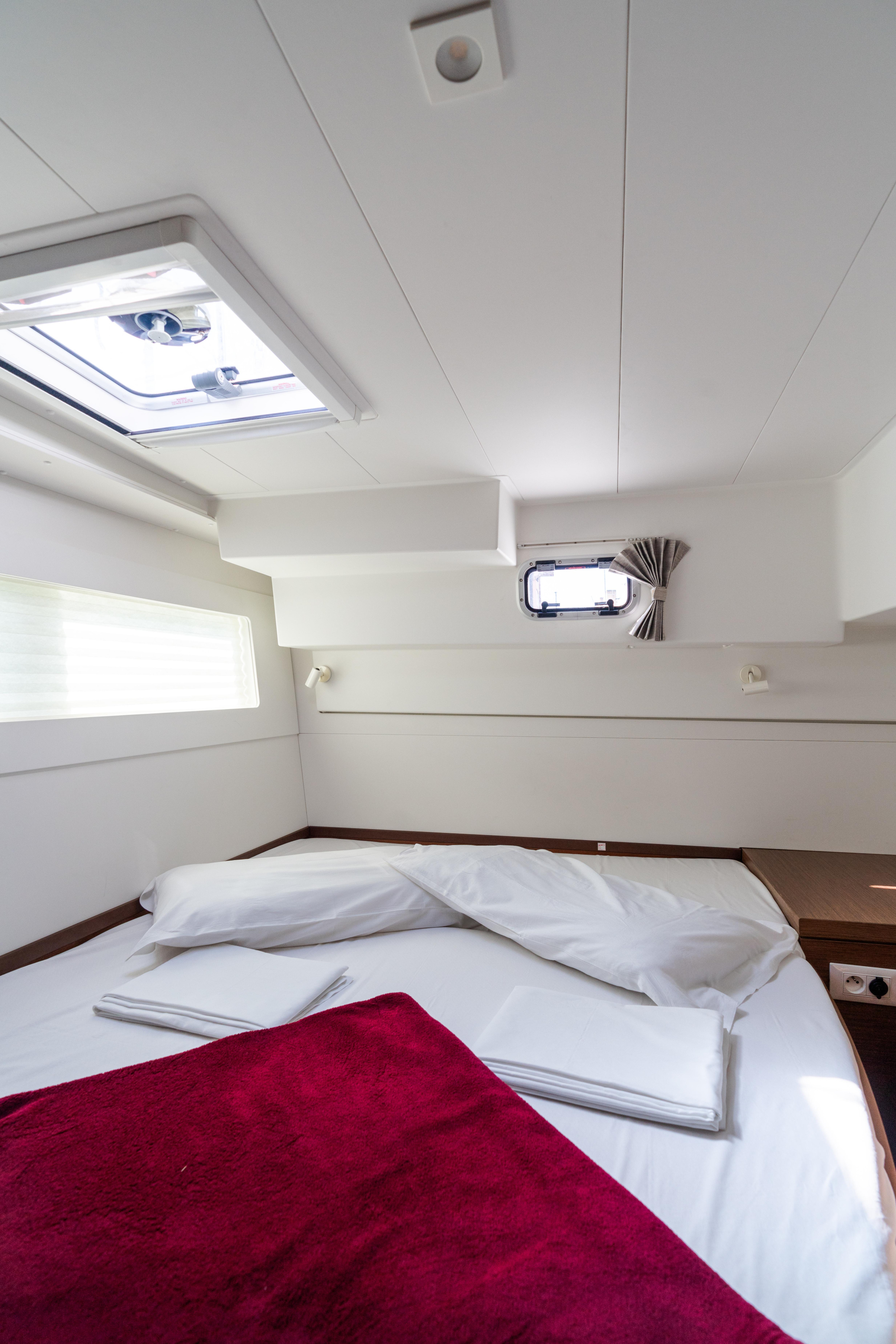 Photo #8 - Lagoon 40 (Nereo - Standard line) in Portorosa - 24559