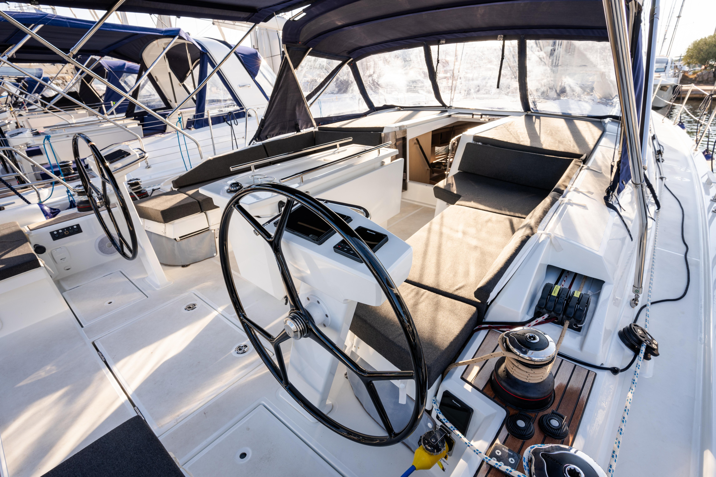 Photo #16 - Oceanis 46.1 (bunk cab) (Persefone - Comfort line) en Olbia - 8790