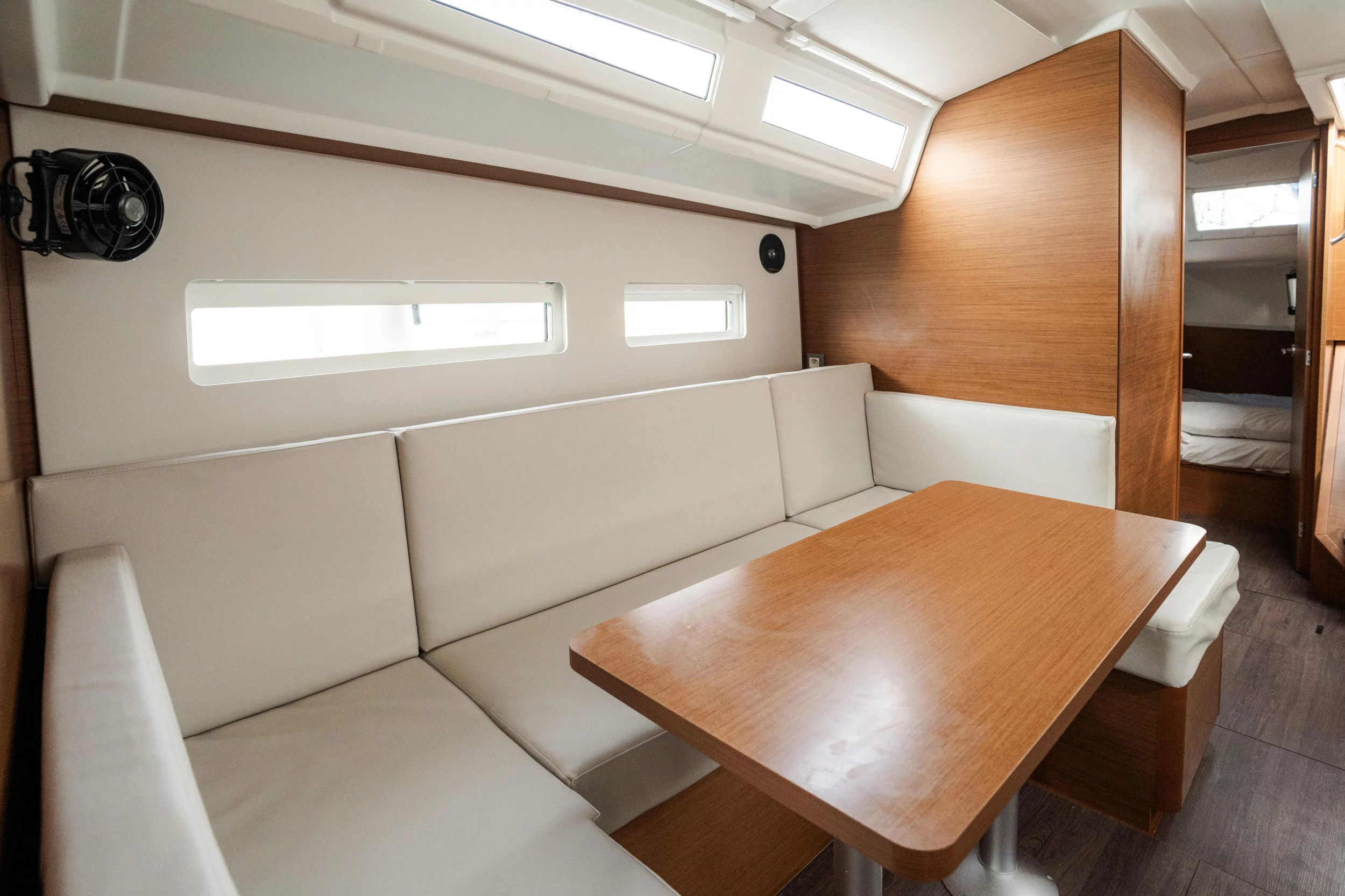 Sun Odyssey 410 (Pheia - Comfort line)  - 25