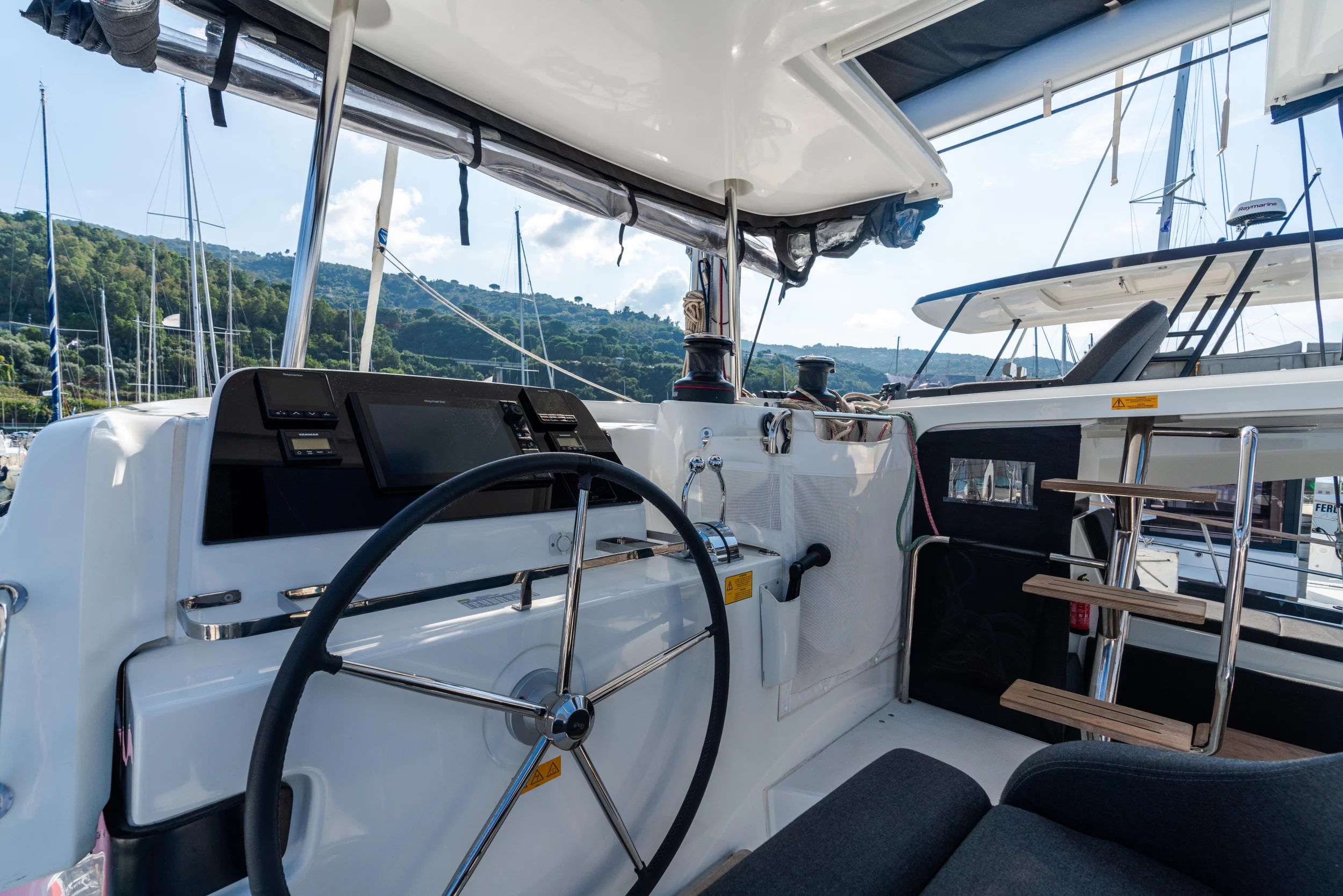 Lagoon 42 (Sirius - Premium line)  - 12