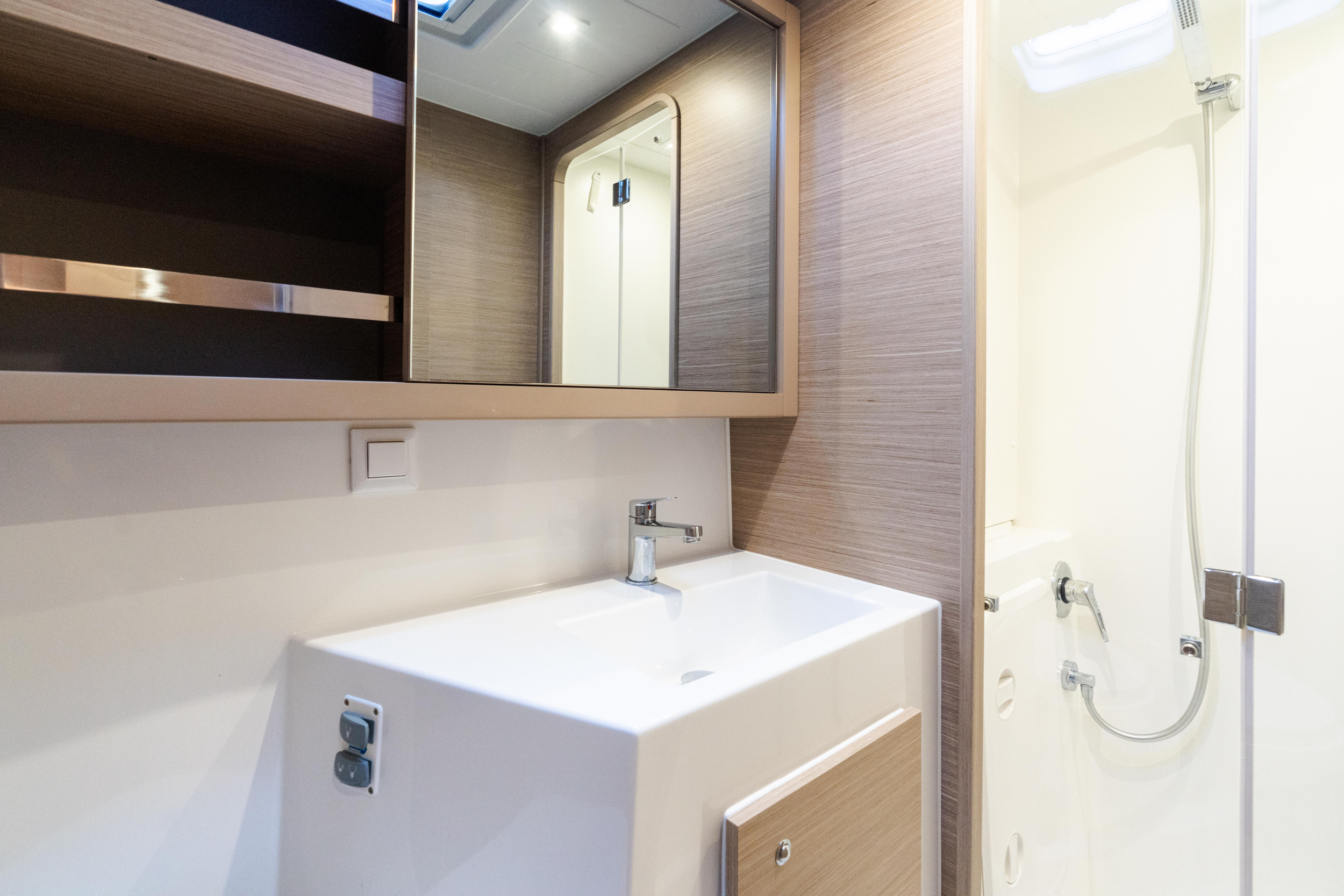 Photo #3 - Lagoon 42 (Sirius - Premium line) en Capo d'Orlando - 7862