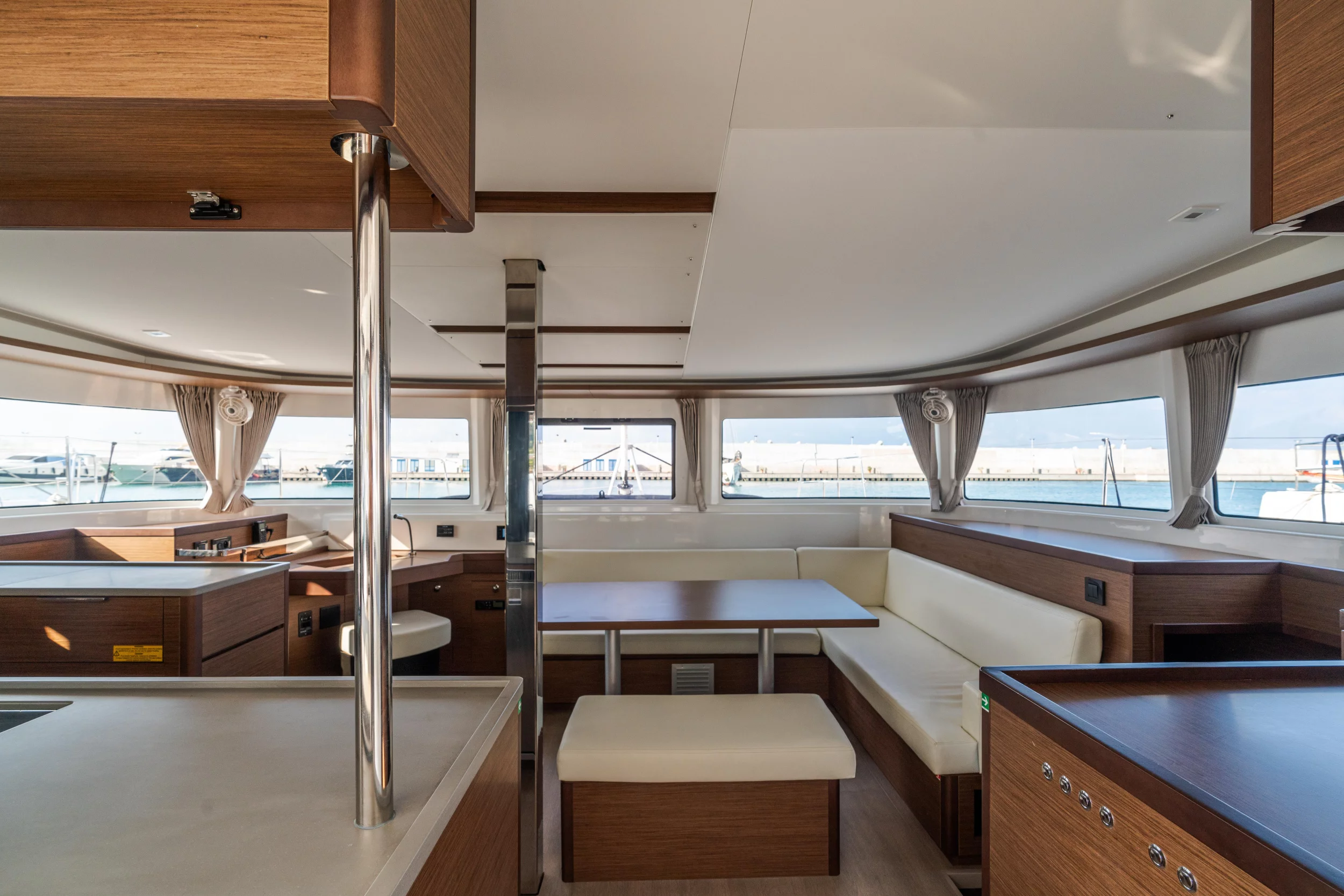 Lagoon 46 (Sonia - Premium Crewed line)  - 16