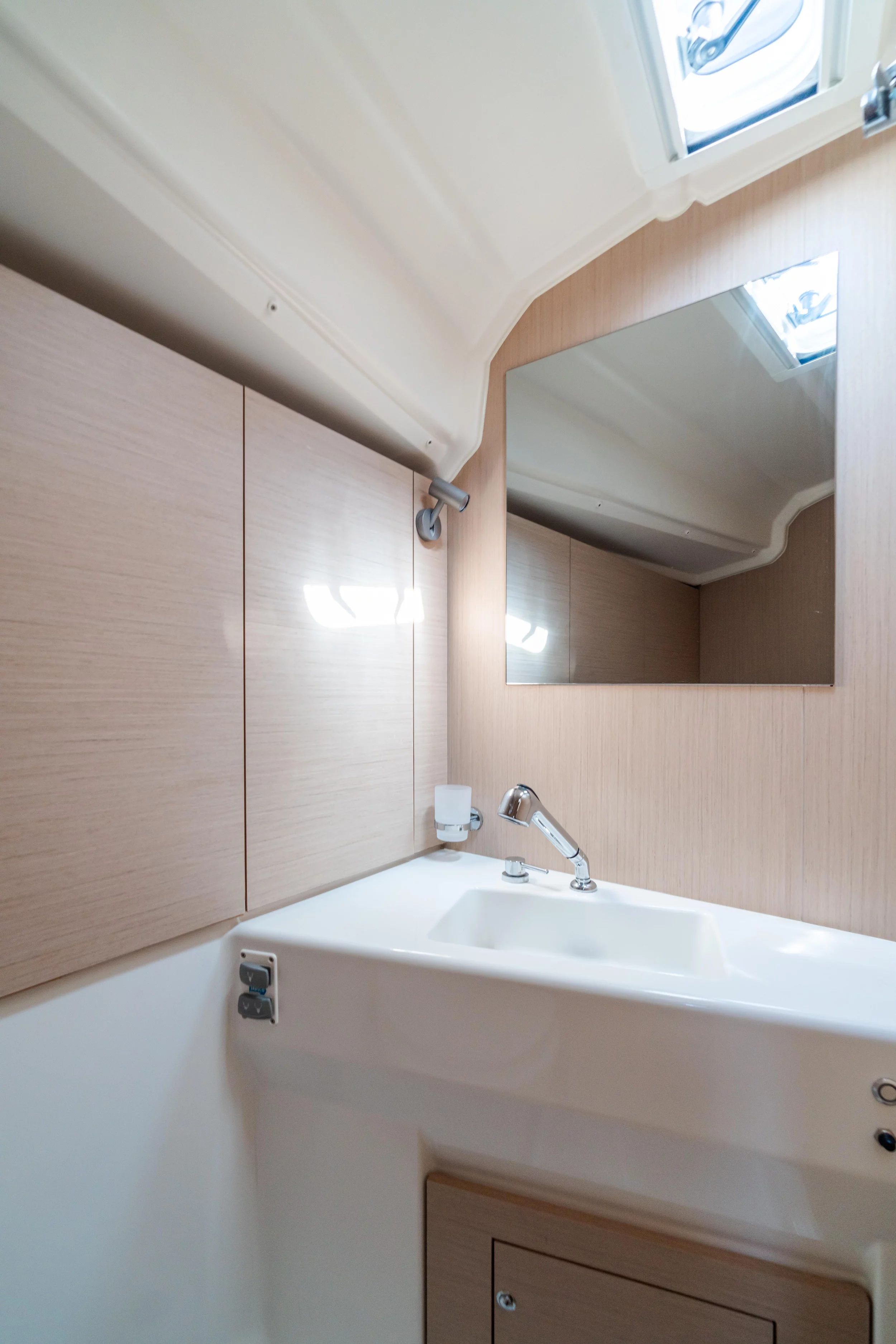 Oceanis 40.1 (Tecla - Comfort line)  - 7
