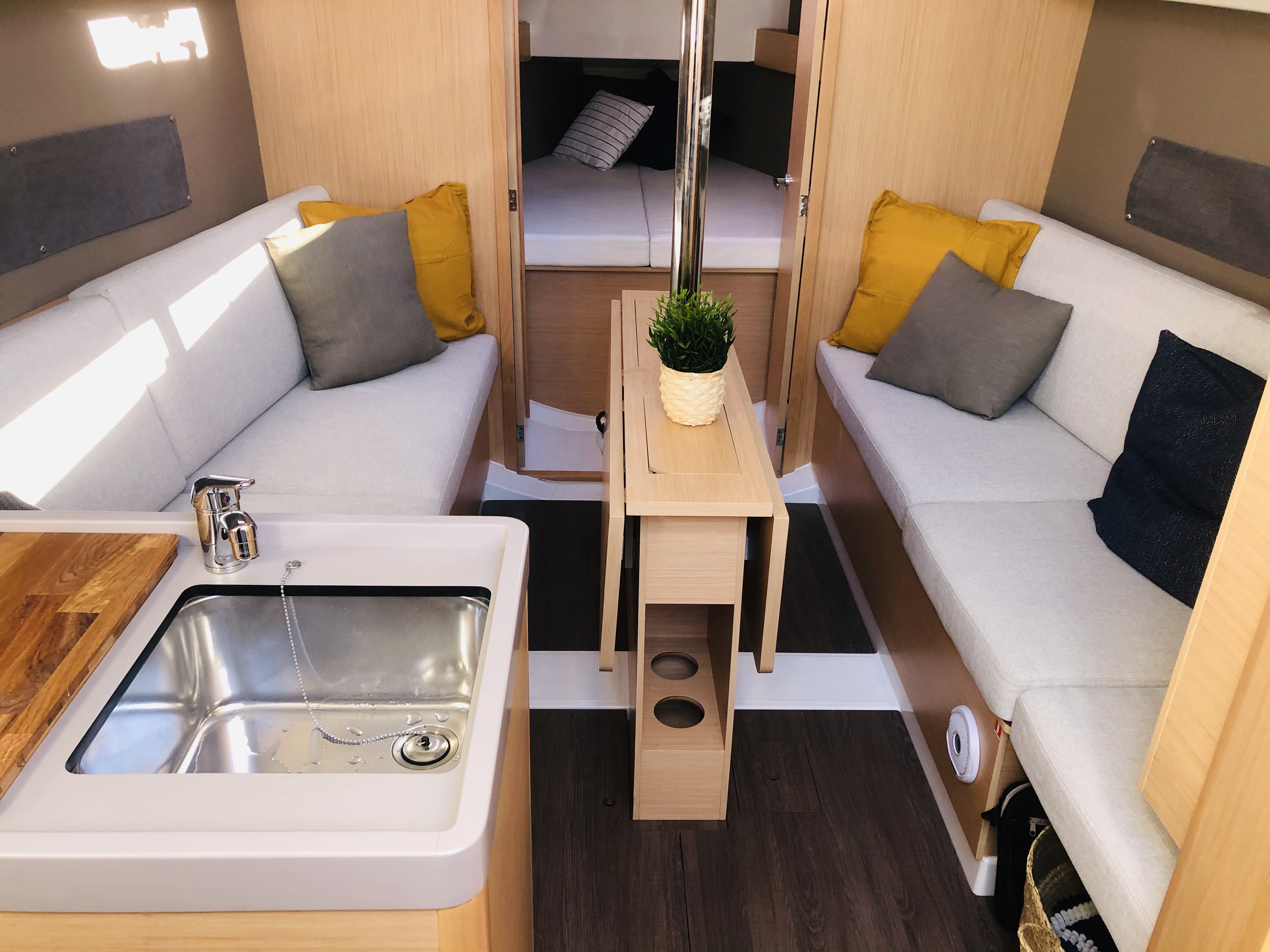 Photo #9 - OCEANIS 30.1 (MINUSCULE) in Tolone - 27124