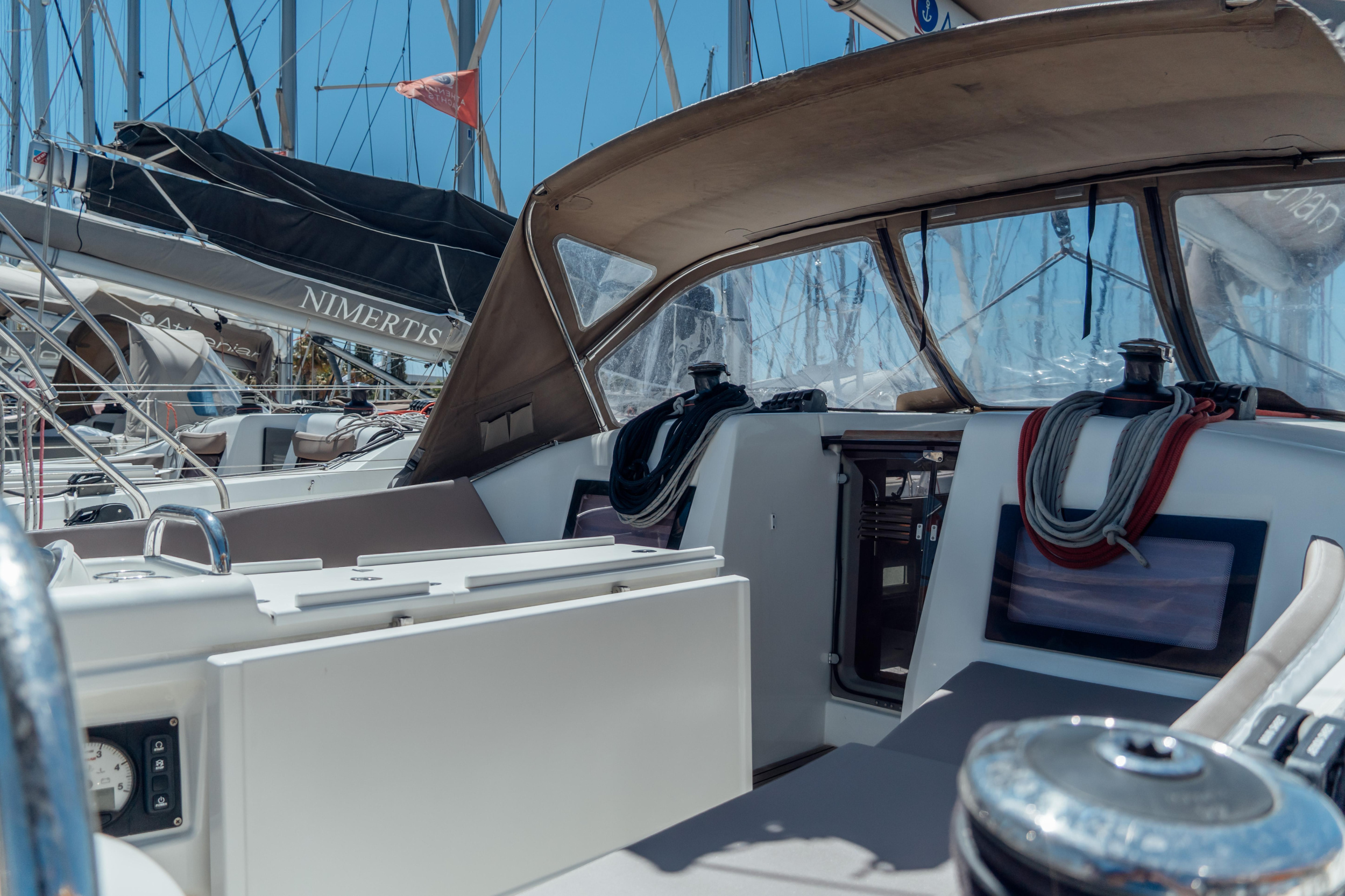Sun Odyssey 410 — photo 4