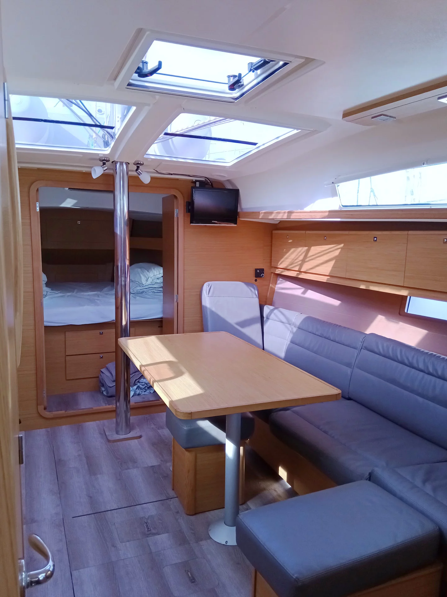 Dufour 382 Grand Large - 3 cab (Henry)  - 15