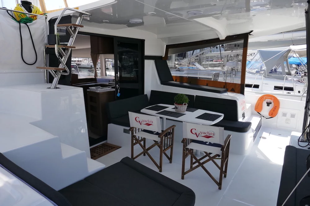 Lagoon 42 (Coral Seas)  - 8