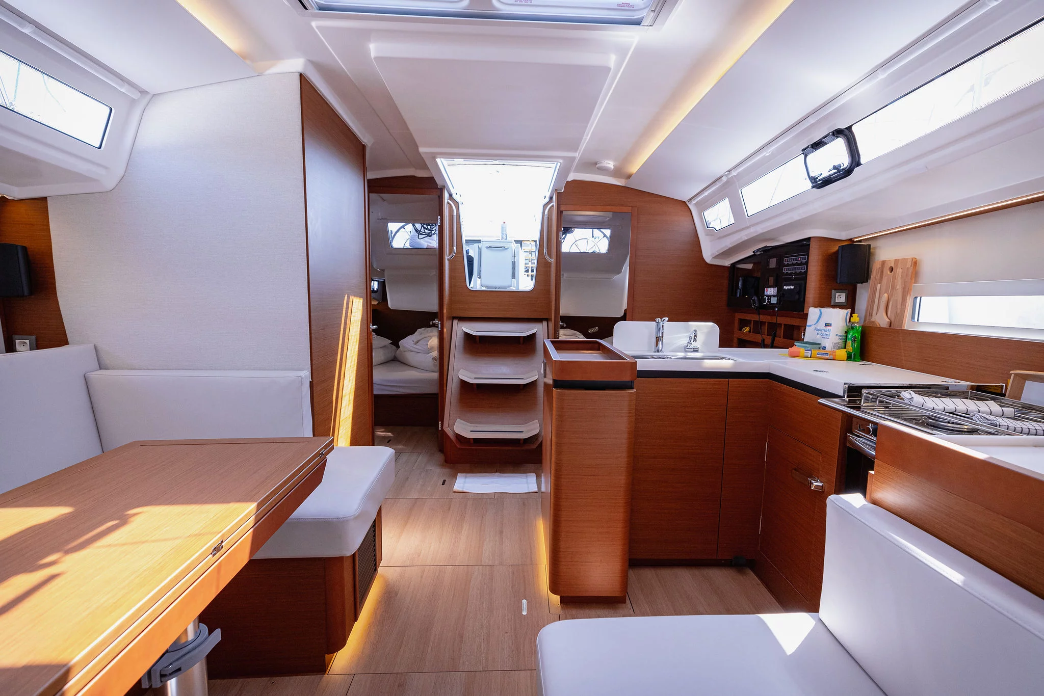 Sun Odyssey 410 (Purr)  - 22