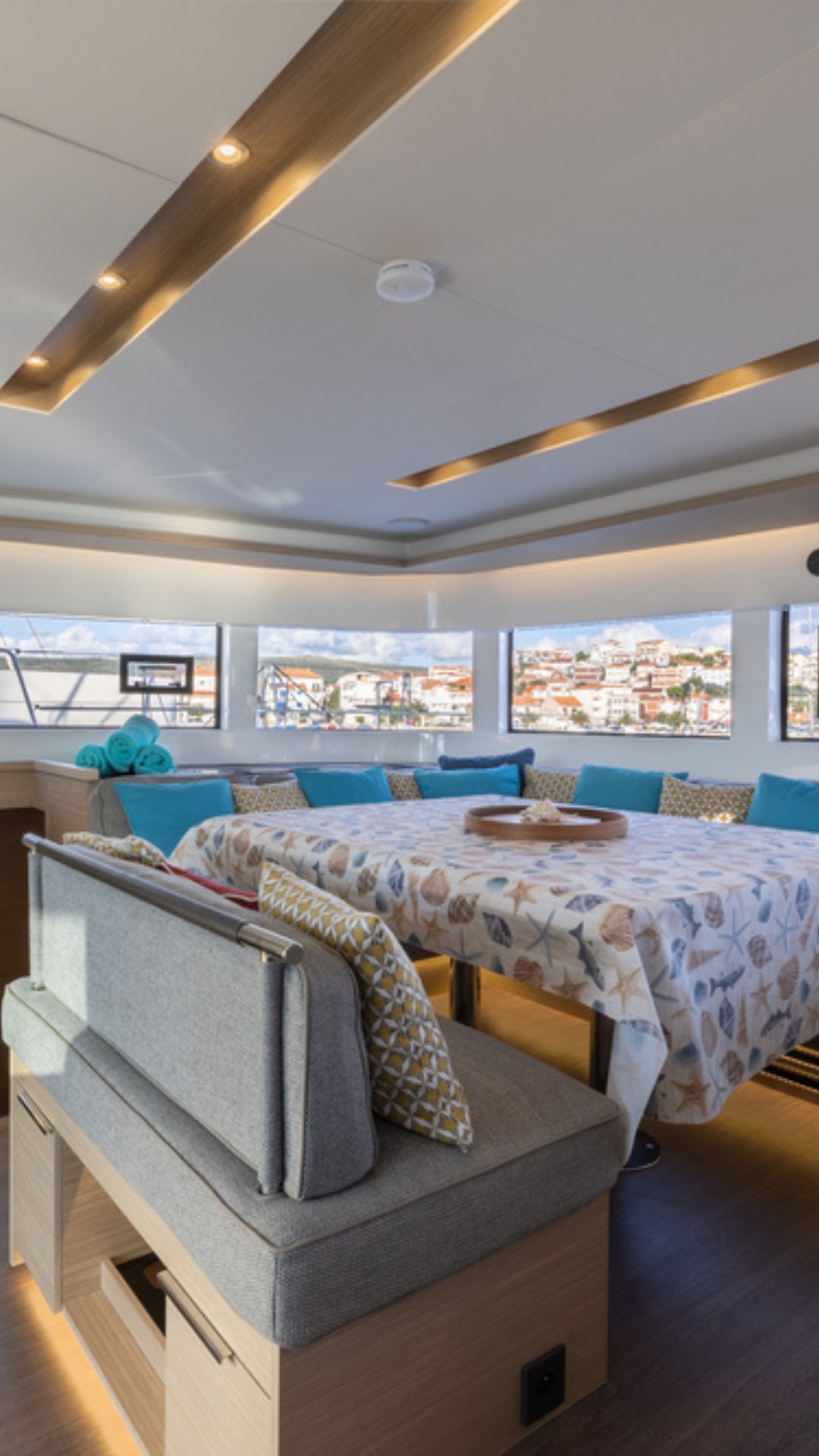 Photo #3 - Lagoon 51 (Twin Joy +) in Trogir - 63694