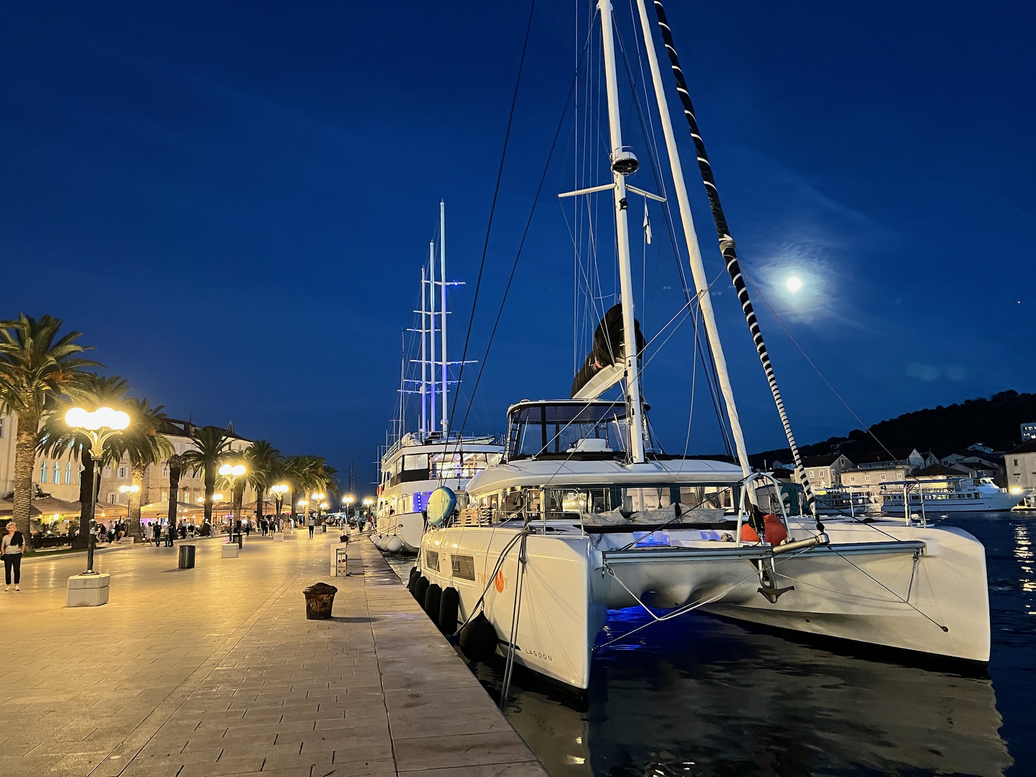 Photo #14 - Lagoon 51 (Twin Joy +) in Trogir - 63694