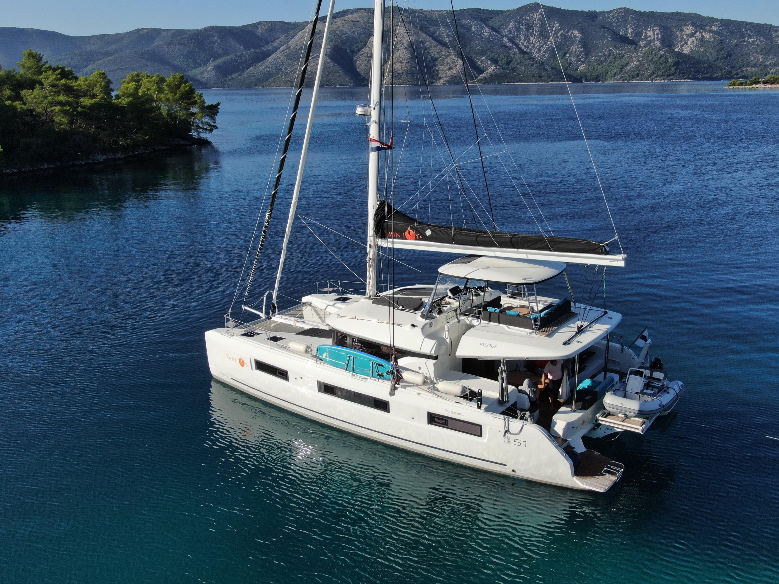 Photo #16 - Lagoon 51 (Twin Joy +) in Trogir - 63694