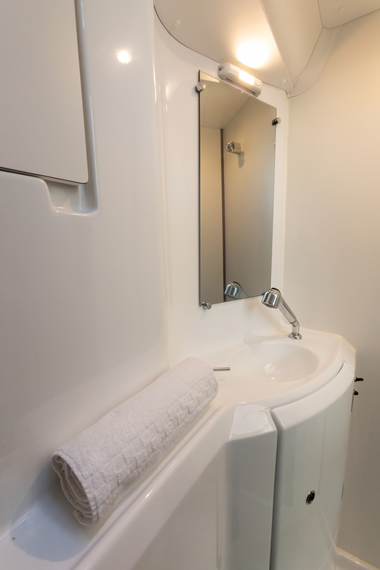 Photo #14 - Lagoon 380 S2 (Ploto - Standard line) en Portorosa - 23864