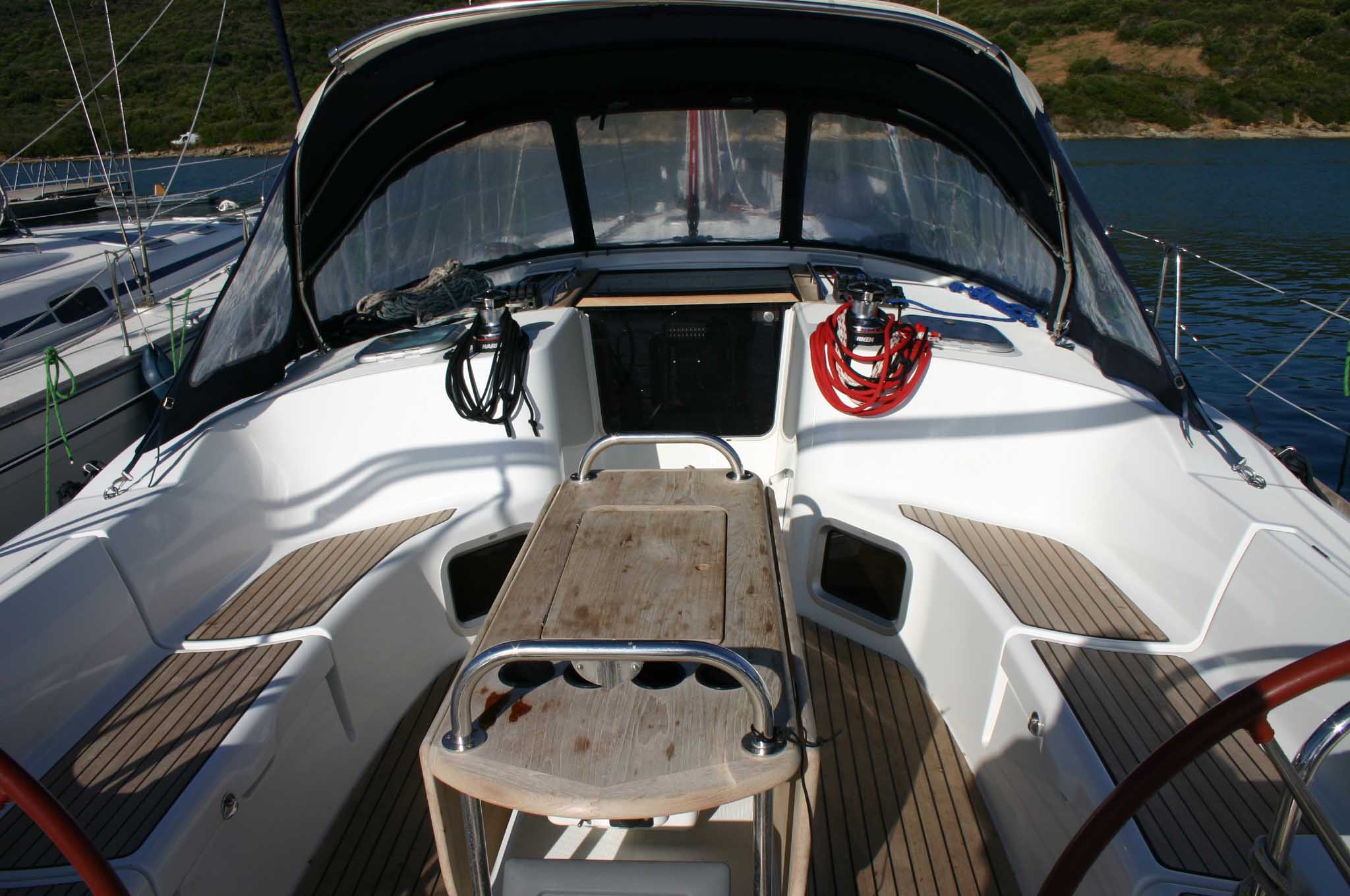 Photo #4 - Sun Odyssey 44i (Alcor) en Portisco - 9846