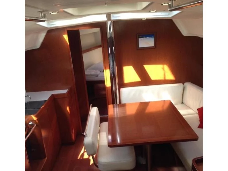 Oceanis 46 (Shedir) Interior image - 17