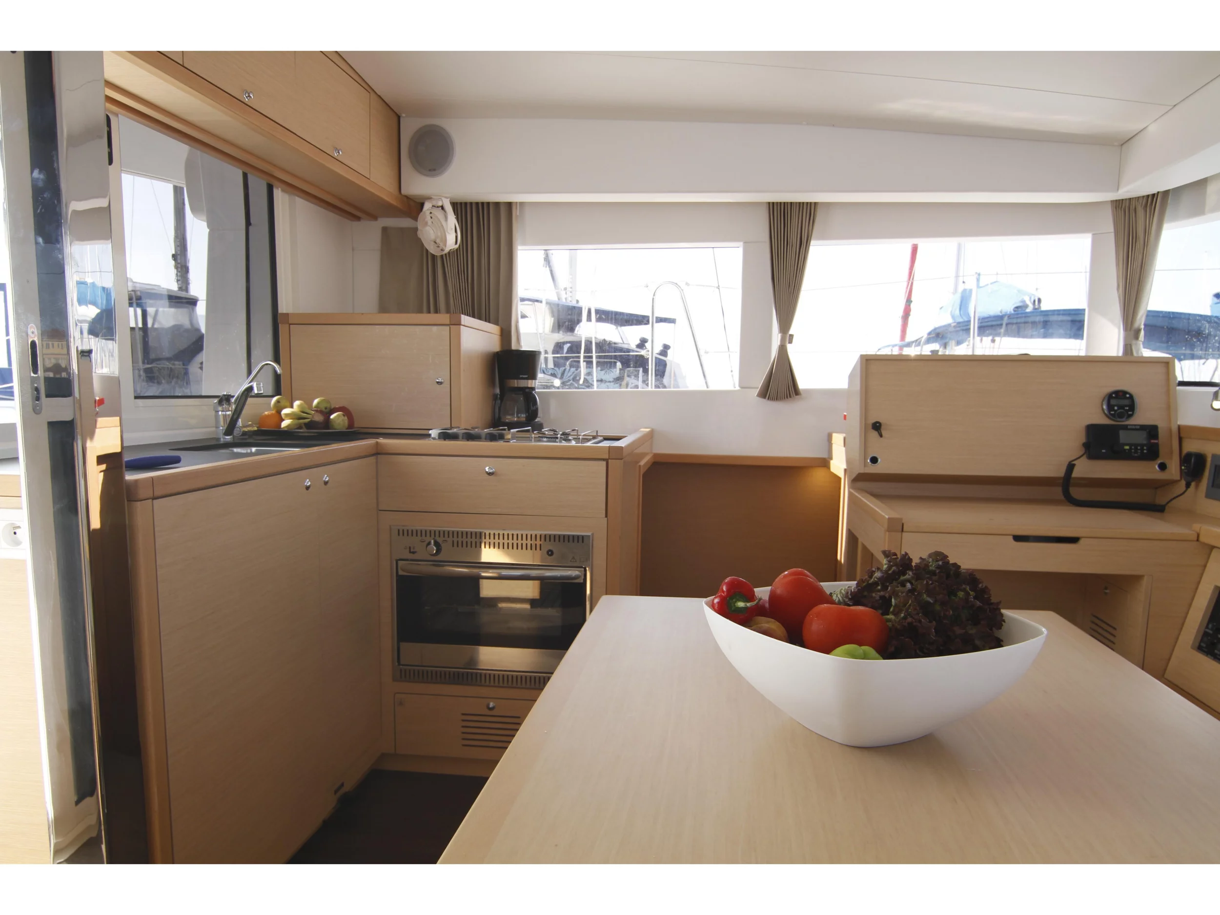 Lagoon 39 (Lost Cat) Interior image - 5
