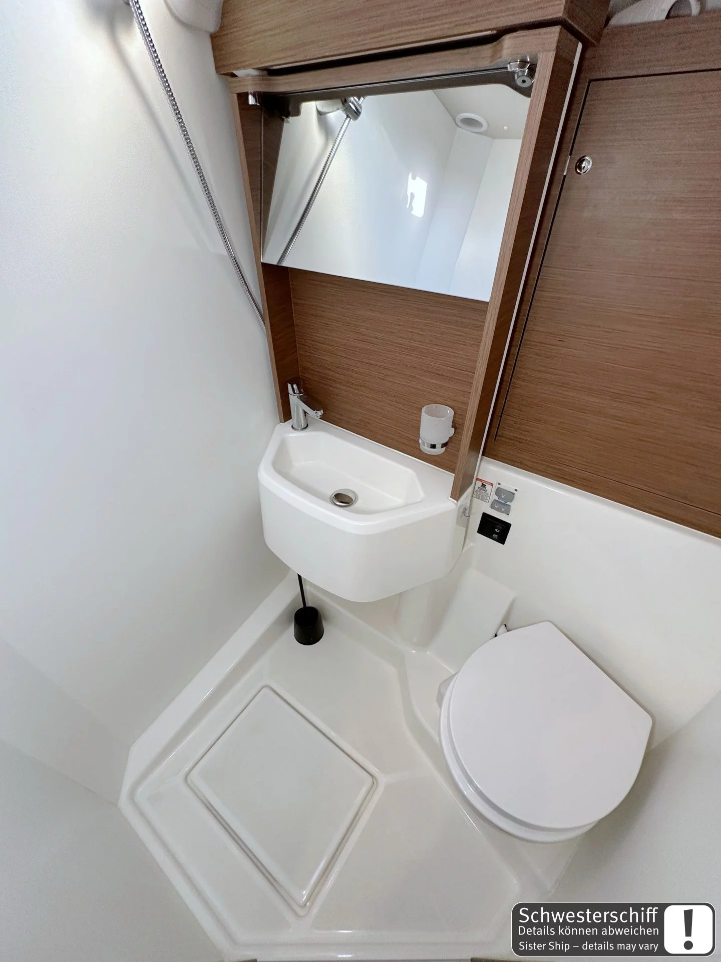 Oceanis 46.1 (Momo)  - 4