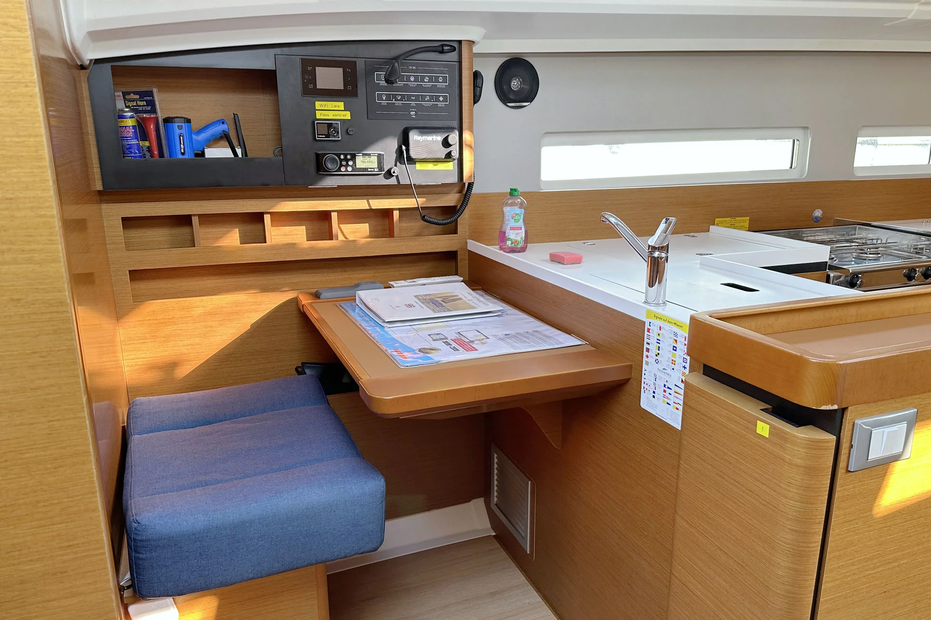 Sun Odyssey 410 3 Kab. (Lara)  - 21