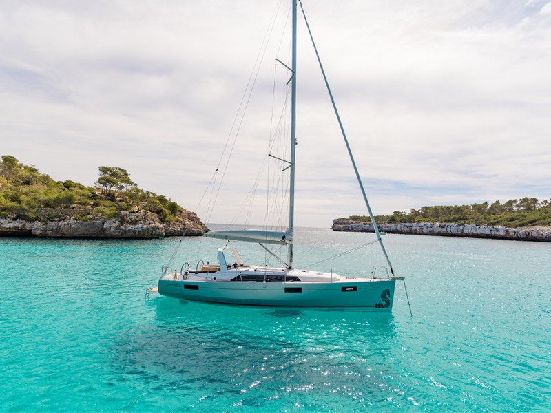 Photo #1 - Oceanis 41.1 (Hydros - Standard line) in Castiglioncello - 23838