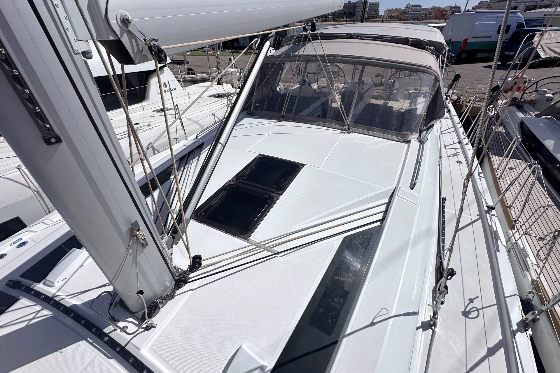 Oceanis 51.1 (Flipper)  - 30