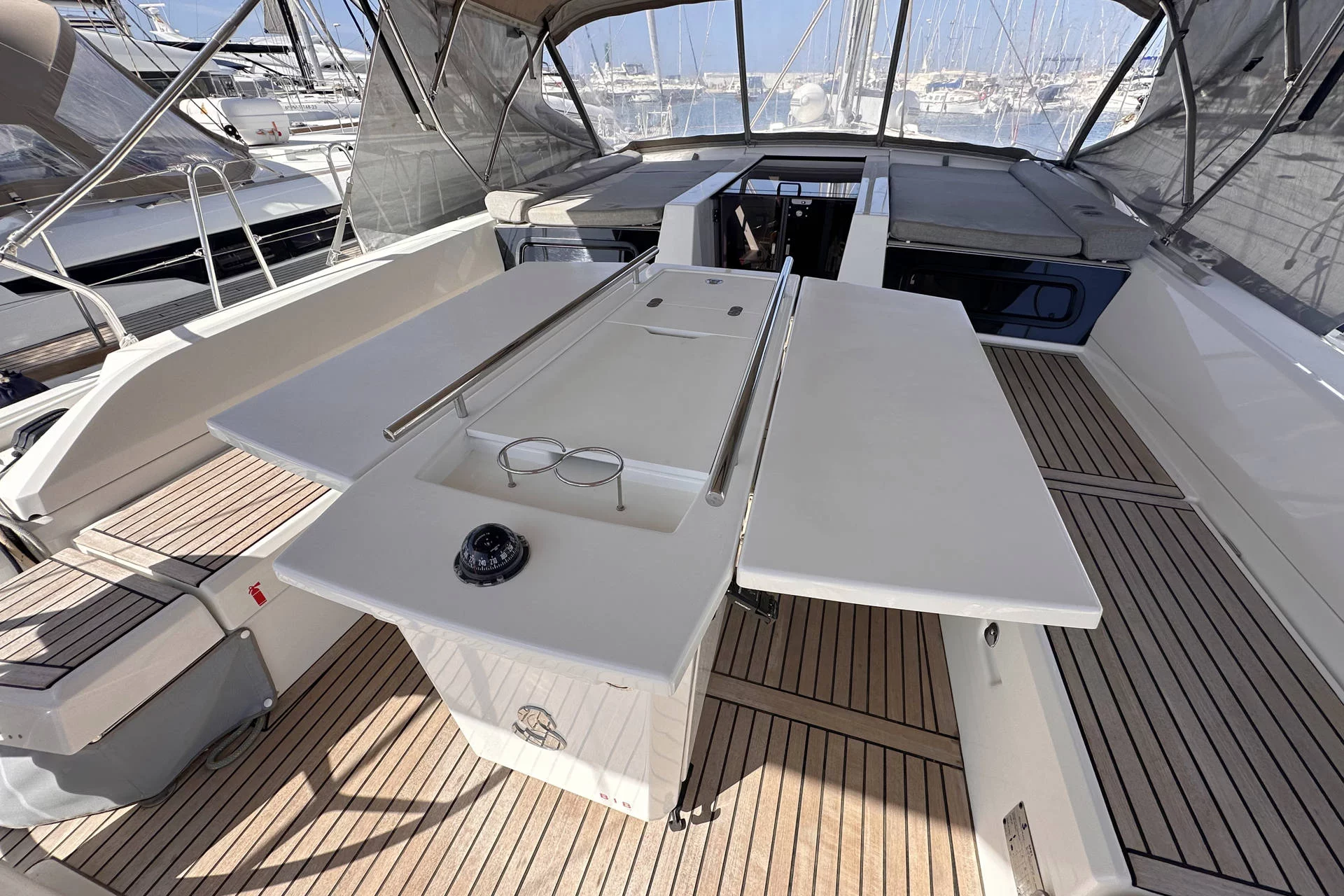 Oceanis 51.1 (Flipper)  - 17