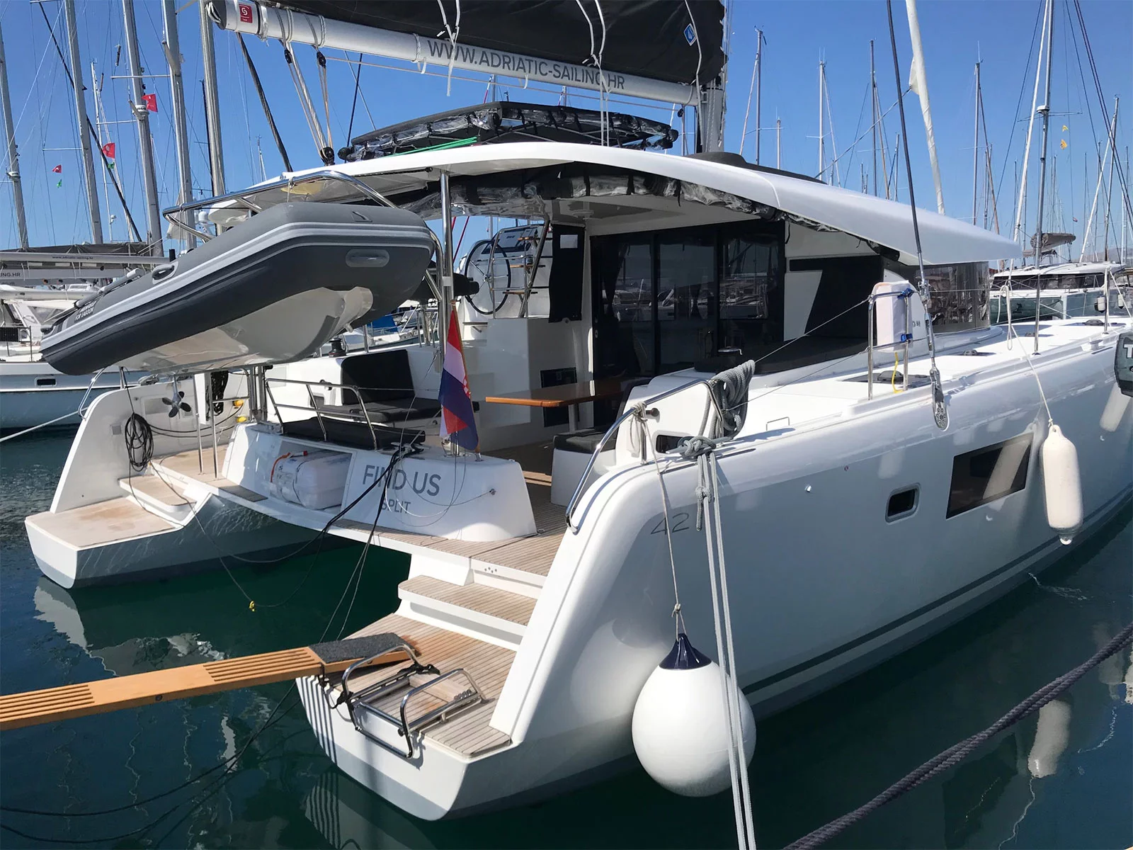 Lagoon 42 owner version (FIND US) Main image - 0
