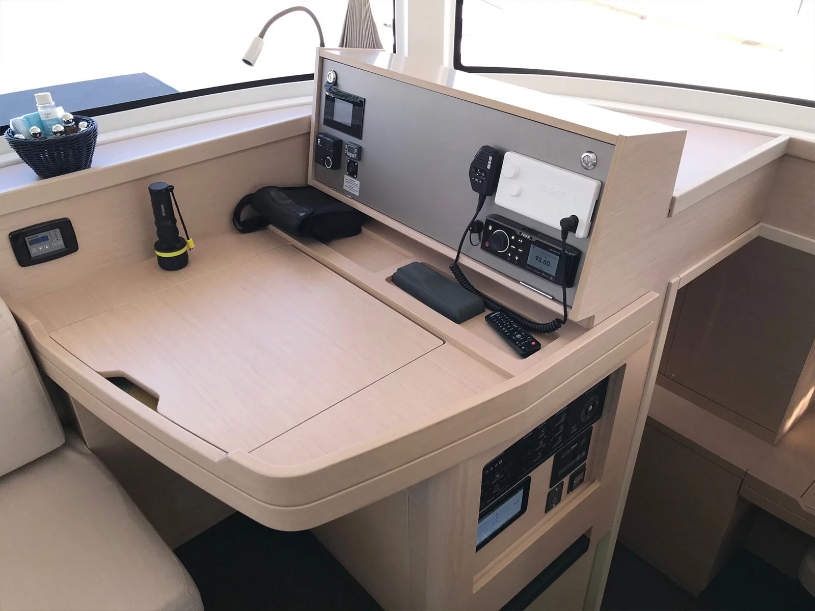 Lagoon 42 owner version (FIND US)  - 17